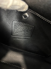 CCB57 Mott Messenger Bag in Black
