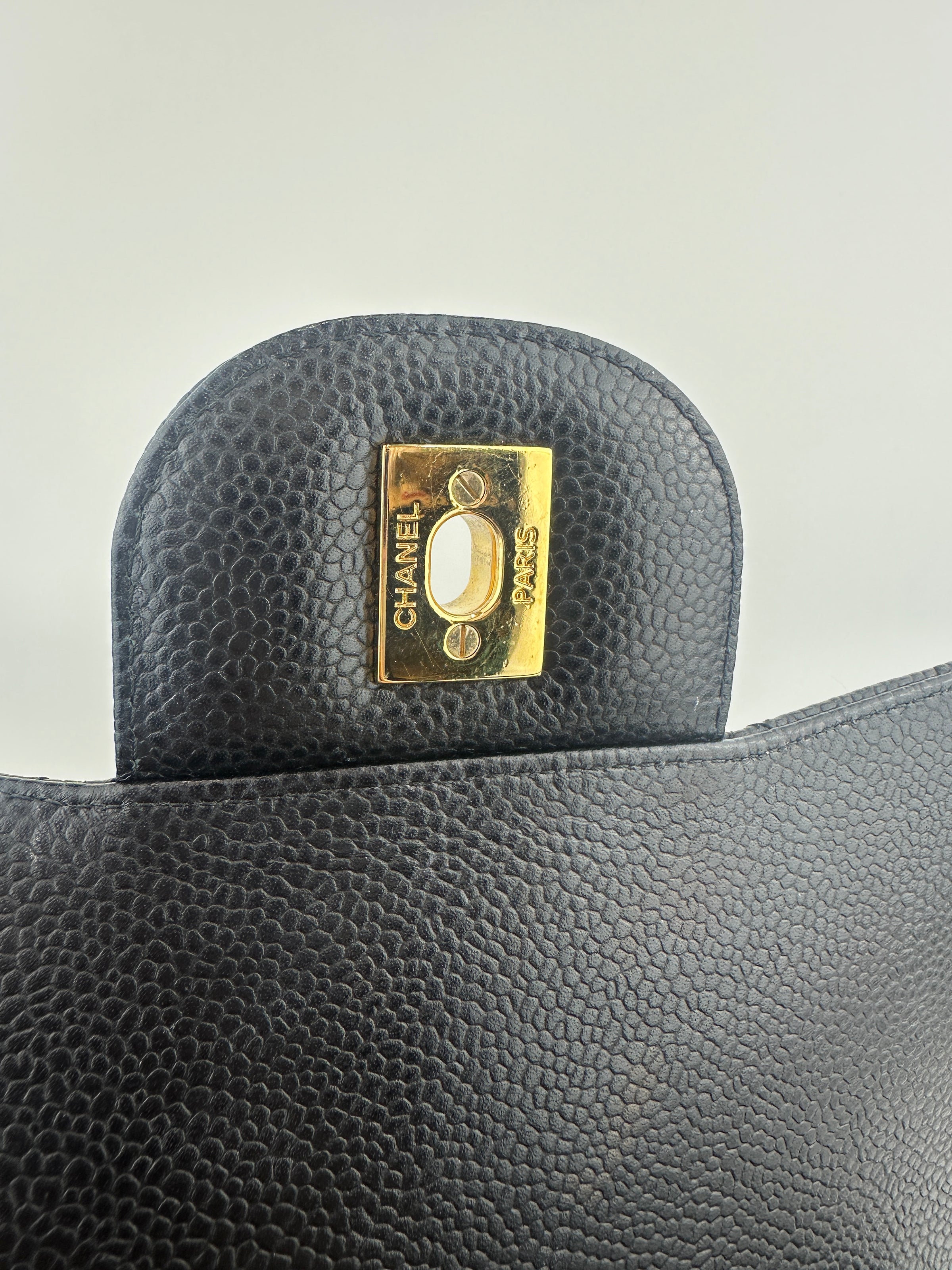 Classic Jumbo Black Caviar GHW