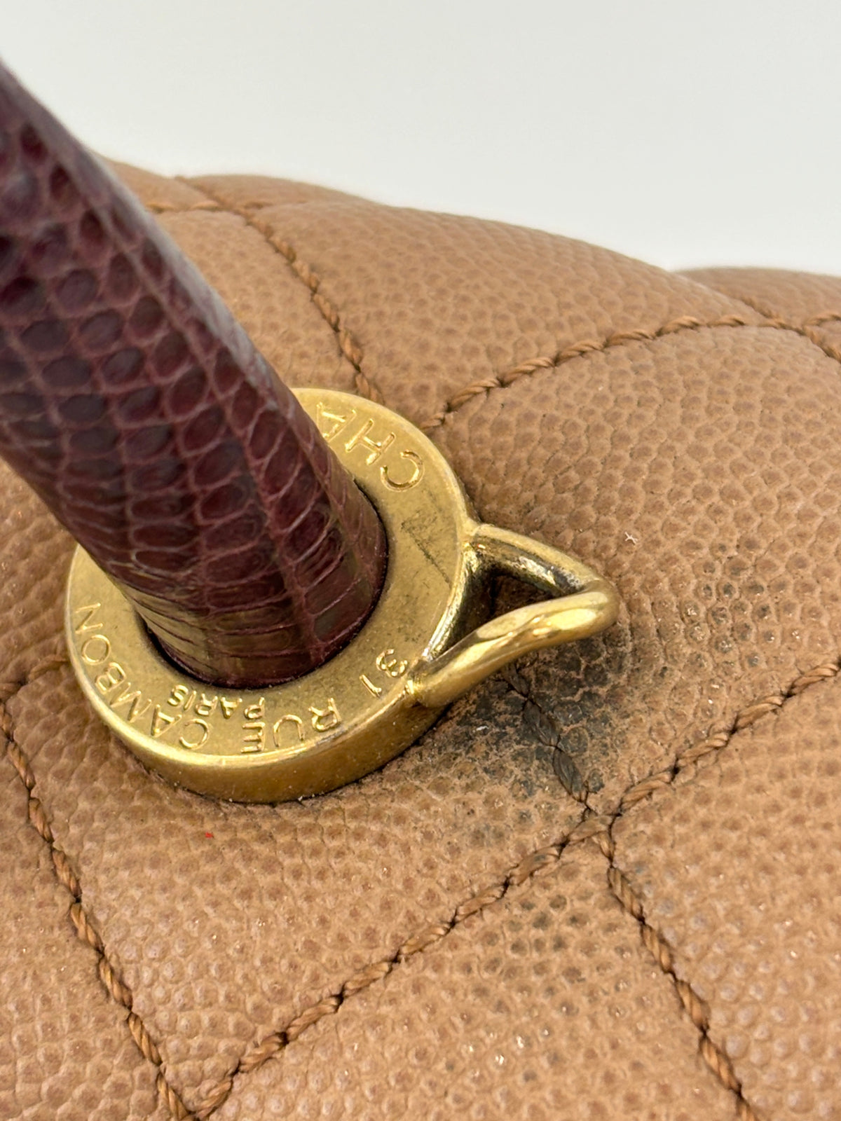 A92991 Coco Handle Medium 29cm in Brown Caviar with Lizard Handle GHW