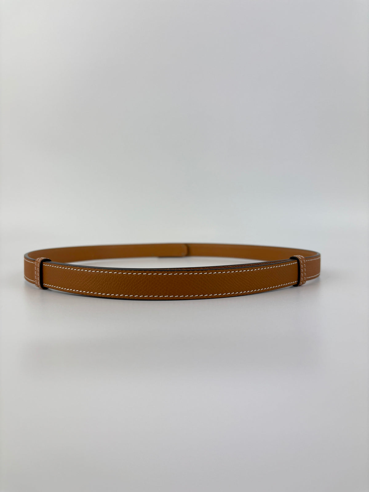 Kelly 18 Belt in Gold Epsom (Adjustable)