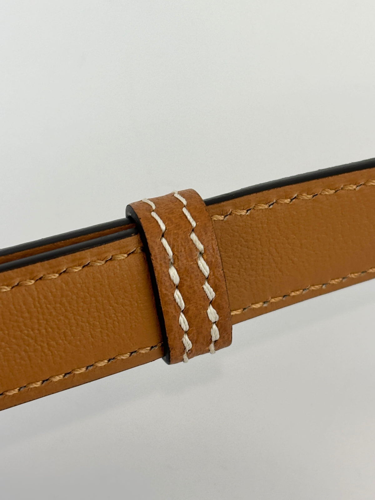 Kelly 18 Belt in Gold Epsom (Adjustable)