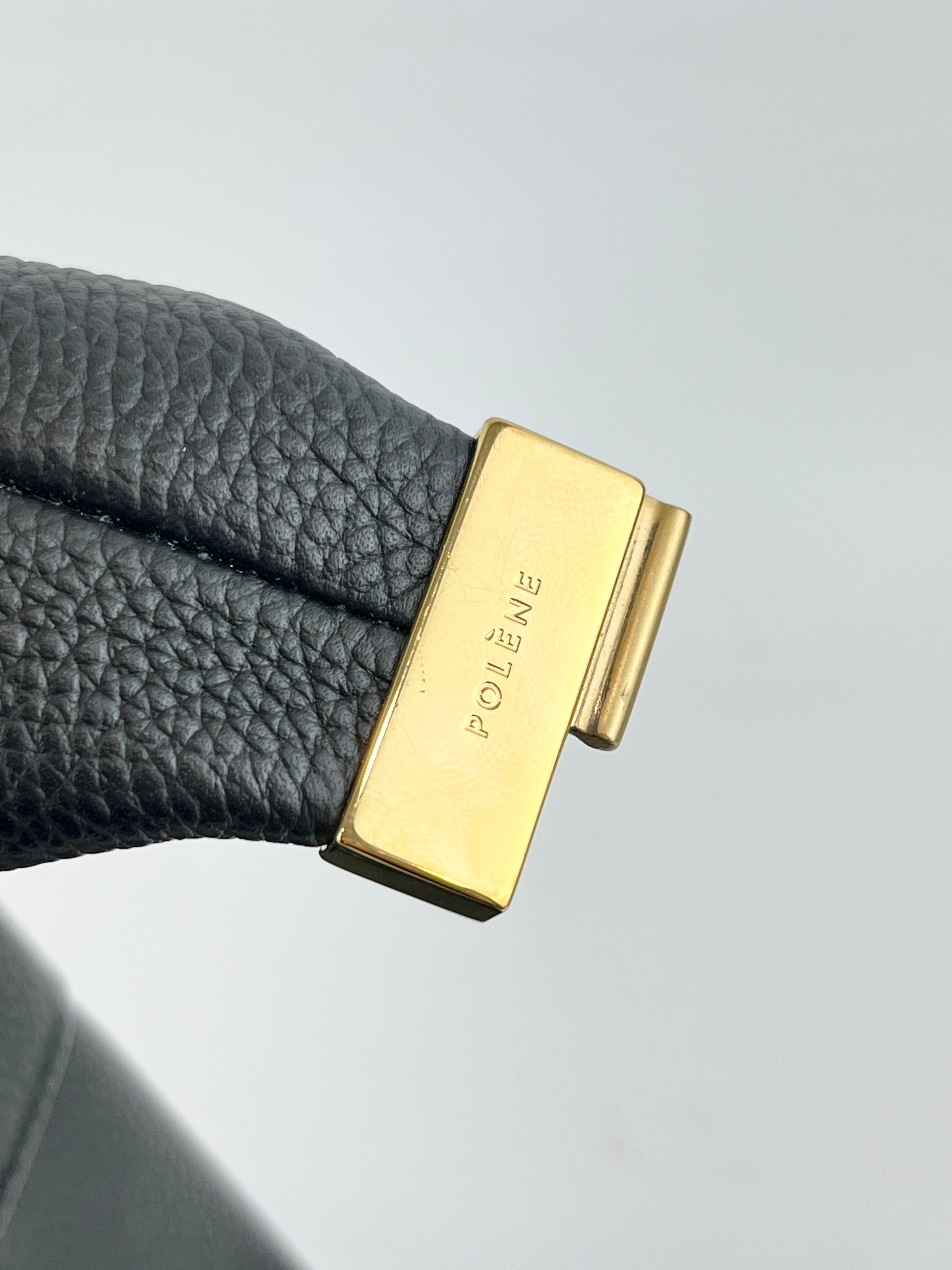 Beri Crossbody Bag Black Grained Calfskin