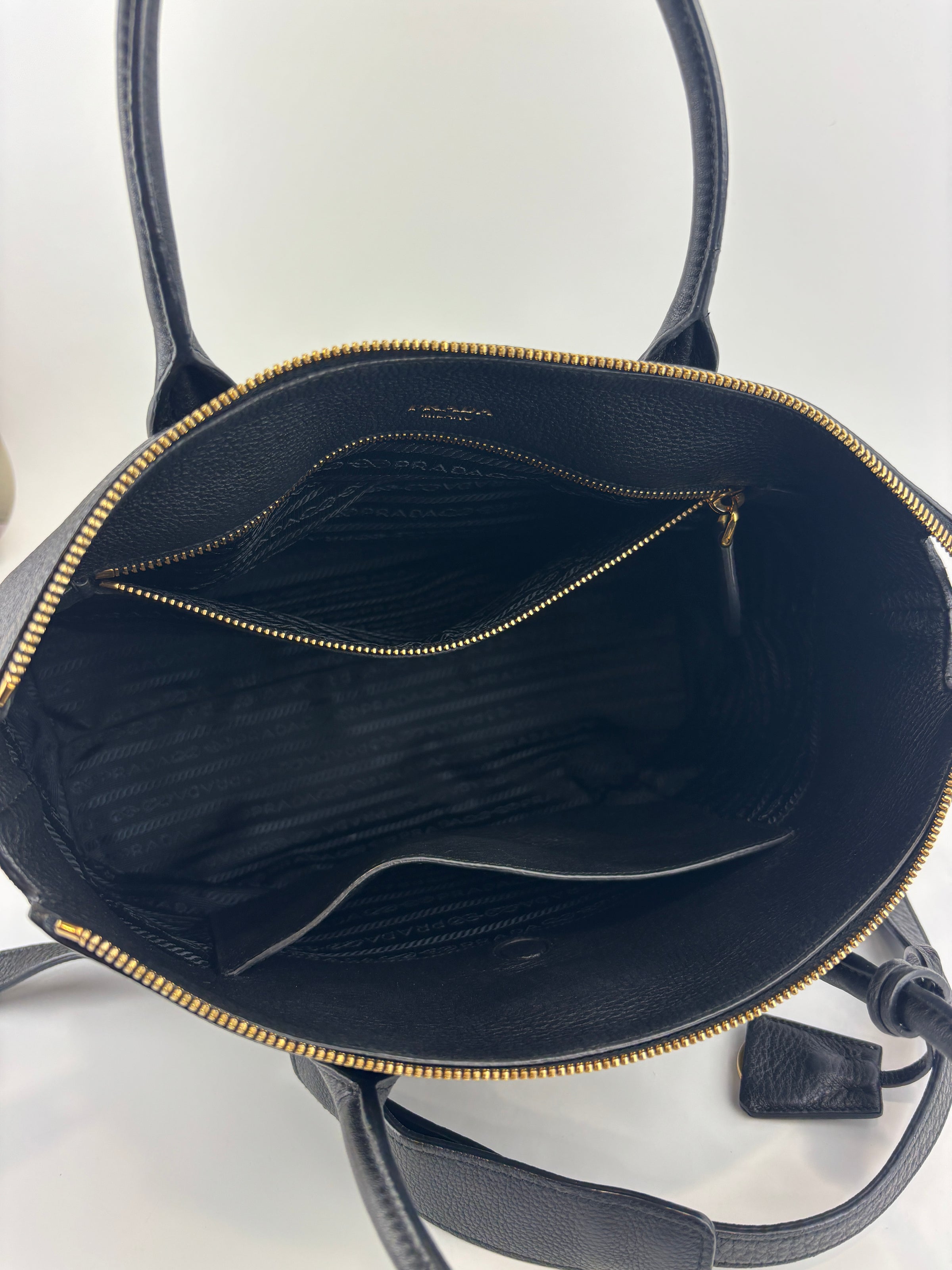 1BA063 Vitello Phenix Nero - Glampot