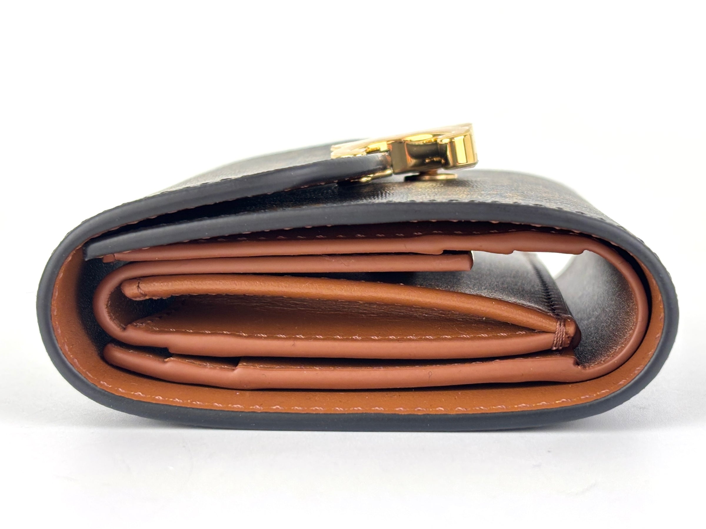 Small Flap Wallet Triomphe inTriomphe Canvas - Glampot