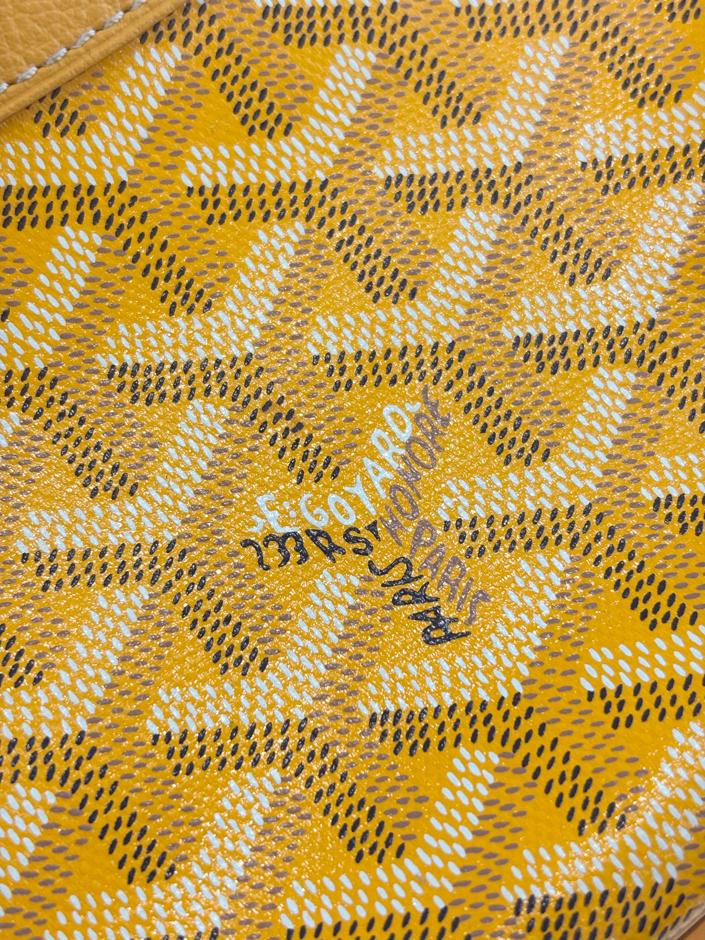 Hirondelle Crescent Crossbody Yellow SHW