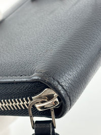 M62622 Lockme Zippy Wallet Black