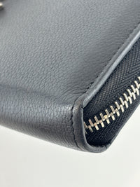 M62622 Lockme Zippy Wallet Black