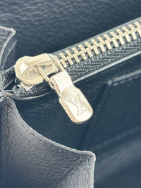 M62622 Lockme Zippy Wallet Black