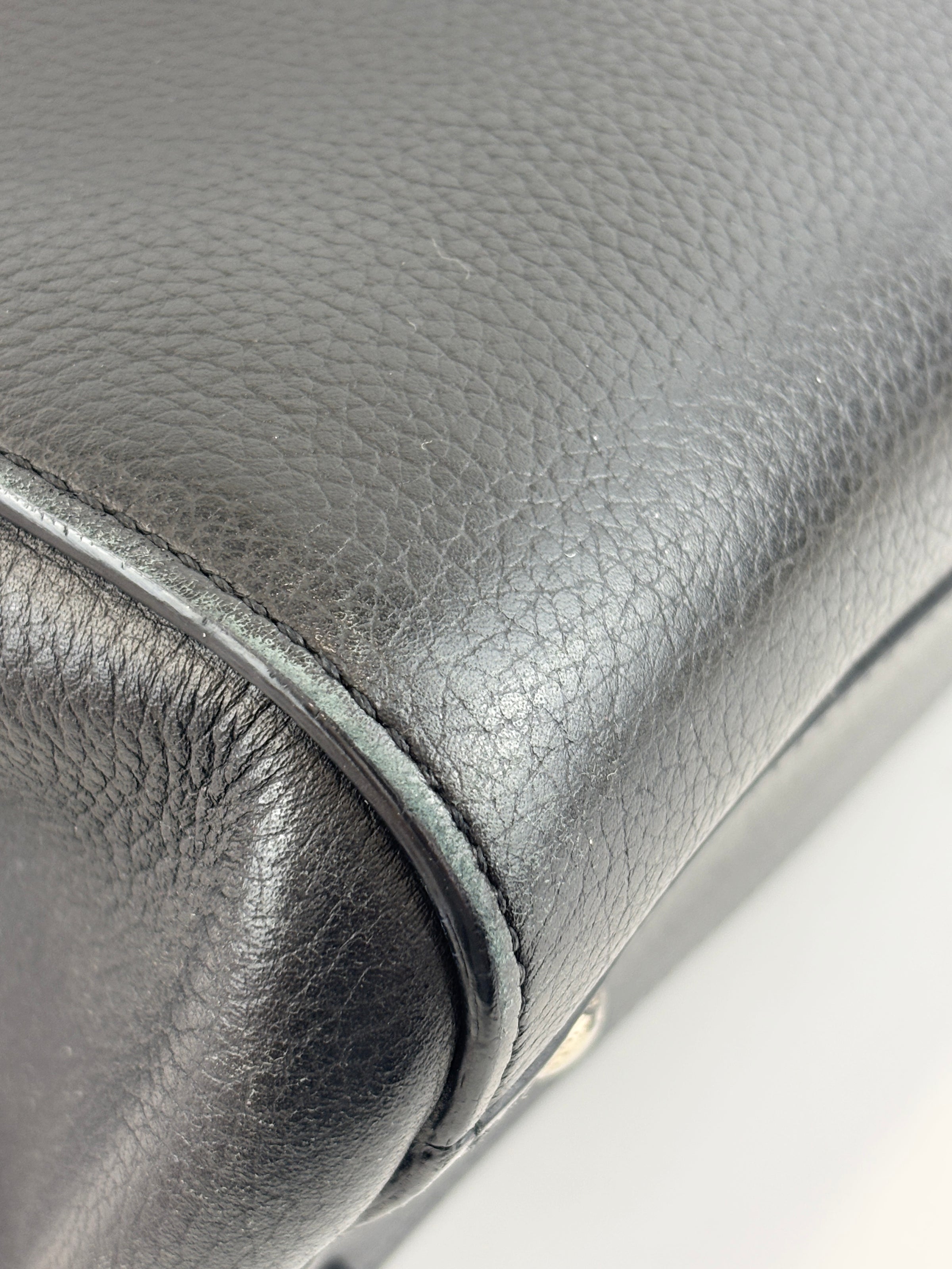 Small Neo Executive Tote Black GHW