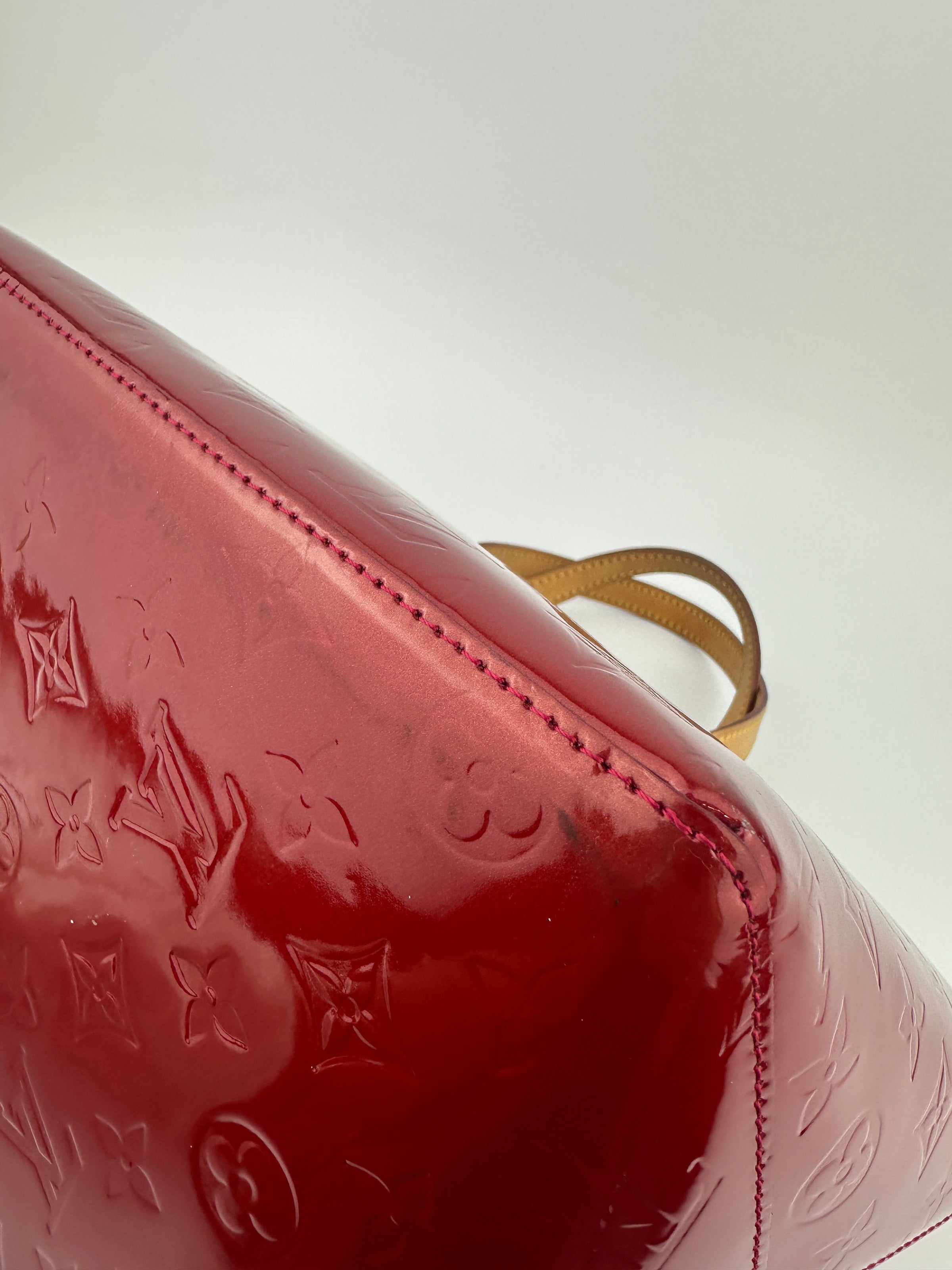 Pomme D’Amour Monogram Vernis Bellevue PM Bag