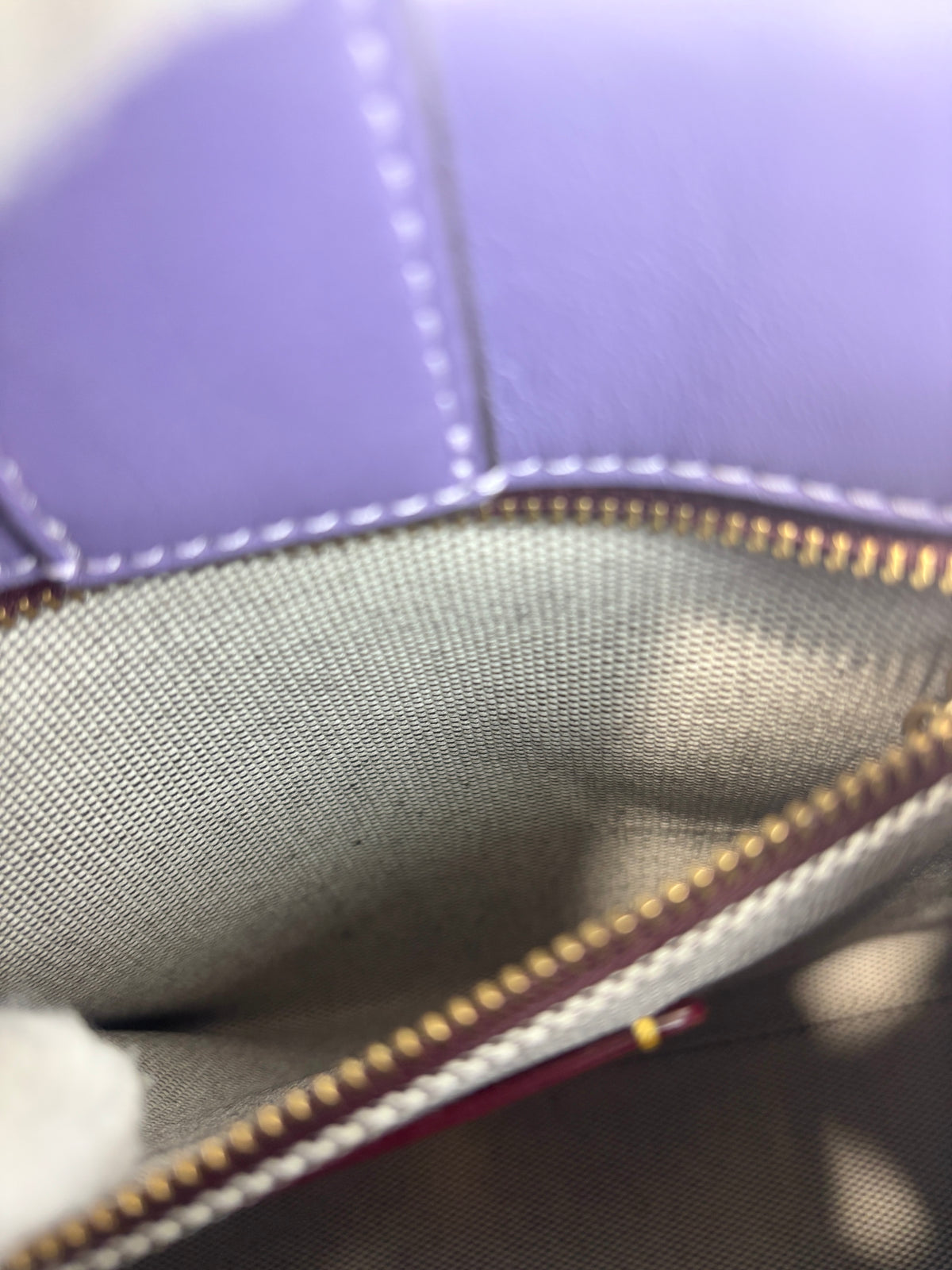 C9811 Cashin Carry Tote 22 Purple Double Kiss Lock Crossbody