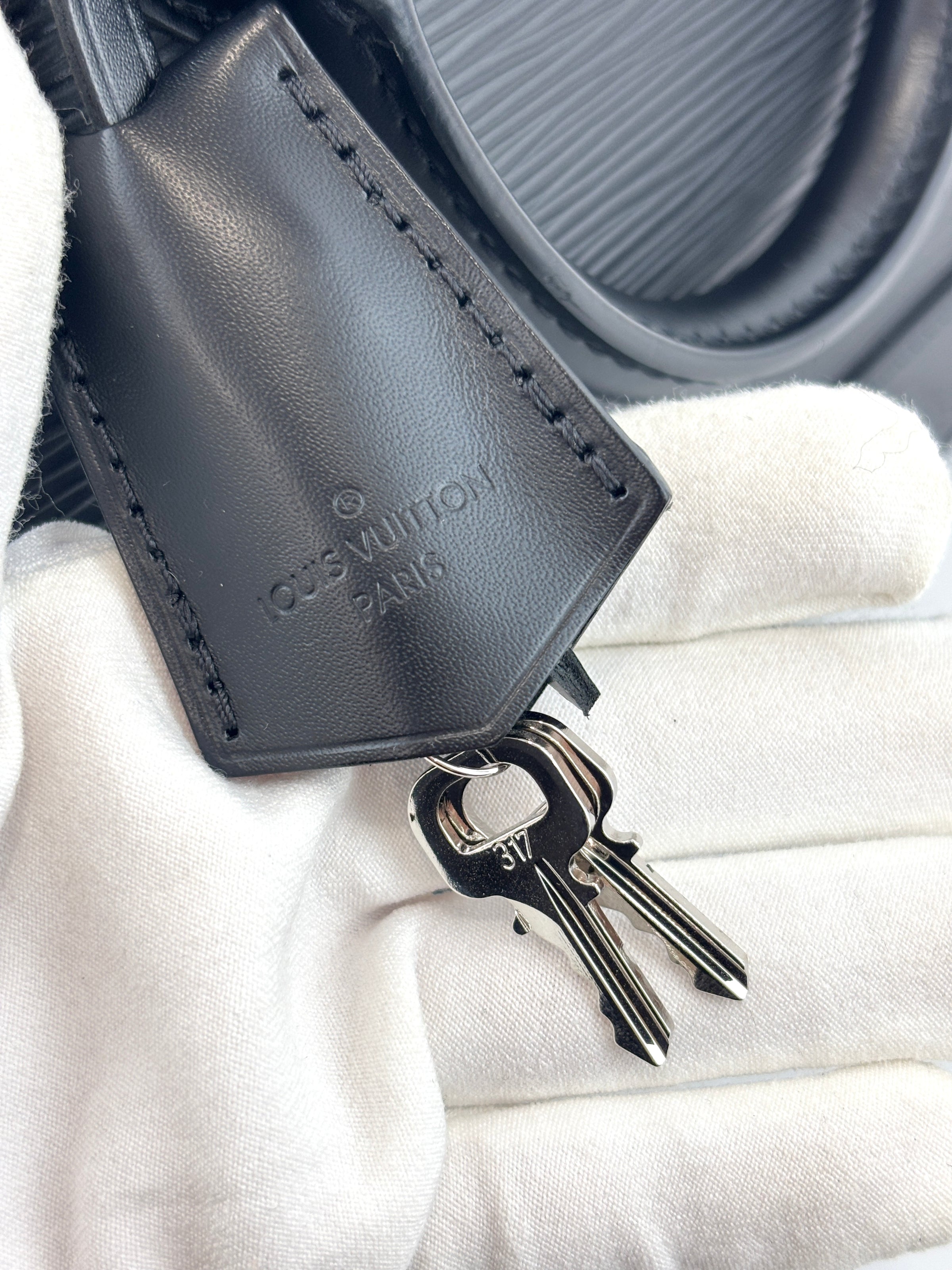 Alma BB Epi in Black (RFID)