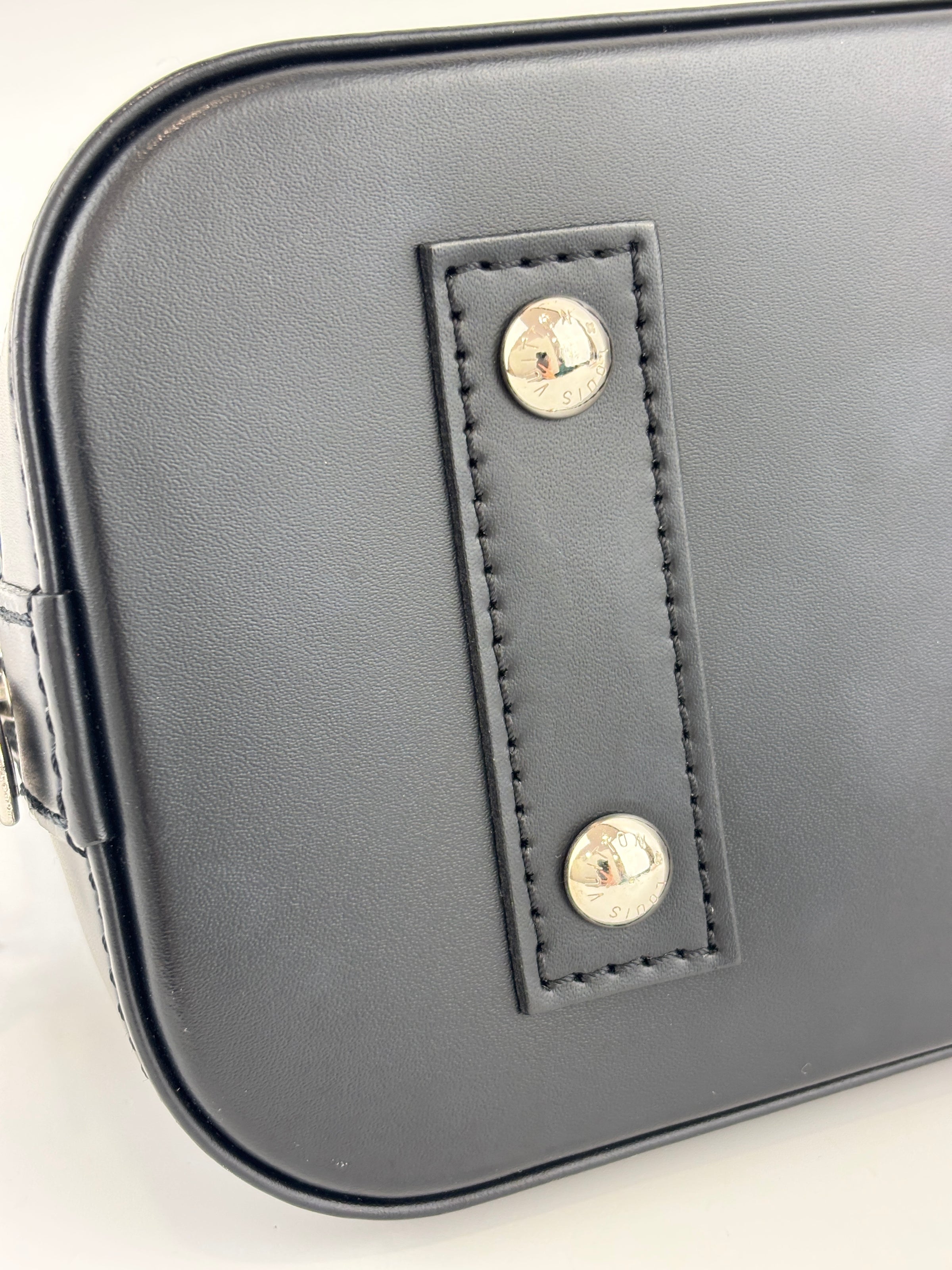 Alma BB Epi in Black (RFID)