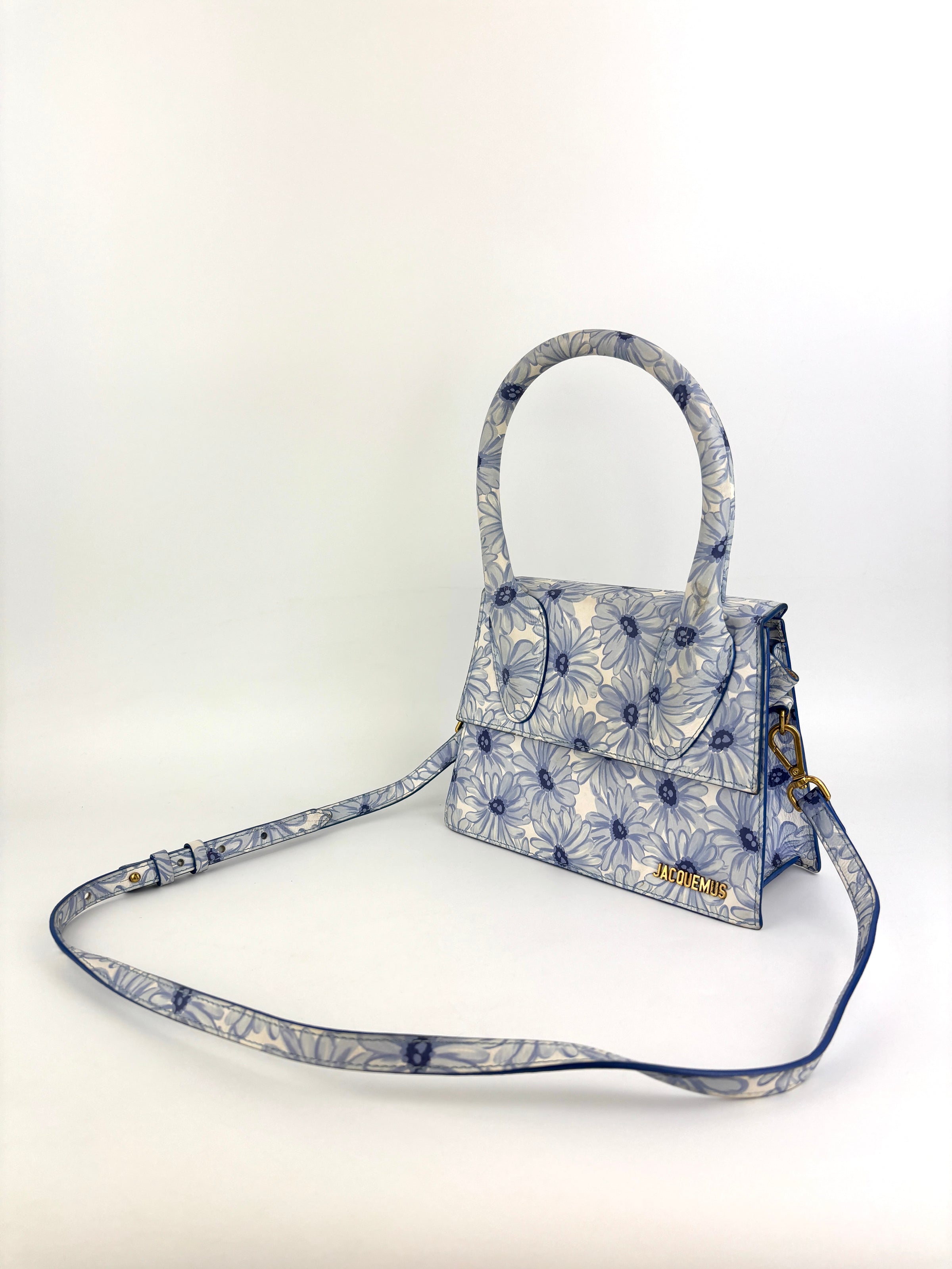 Le Grand Chiquito Bag In Print Blue Flowers