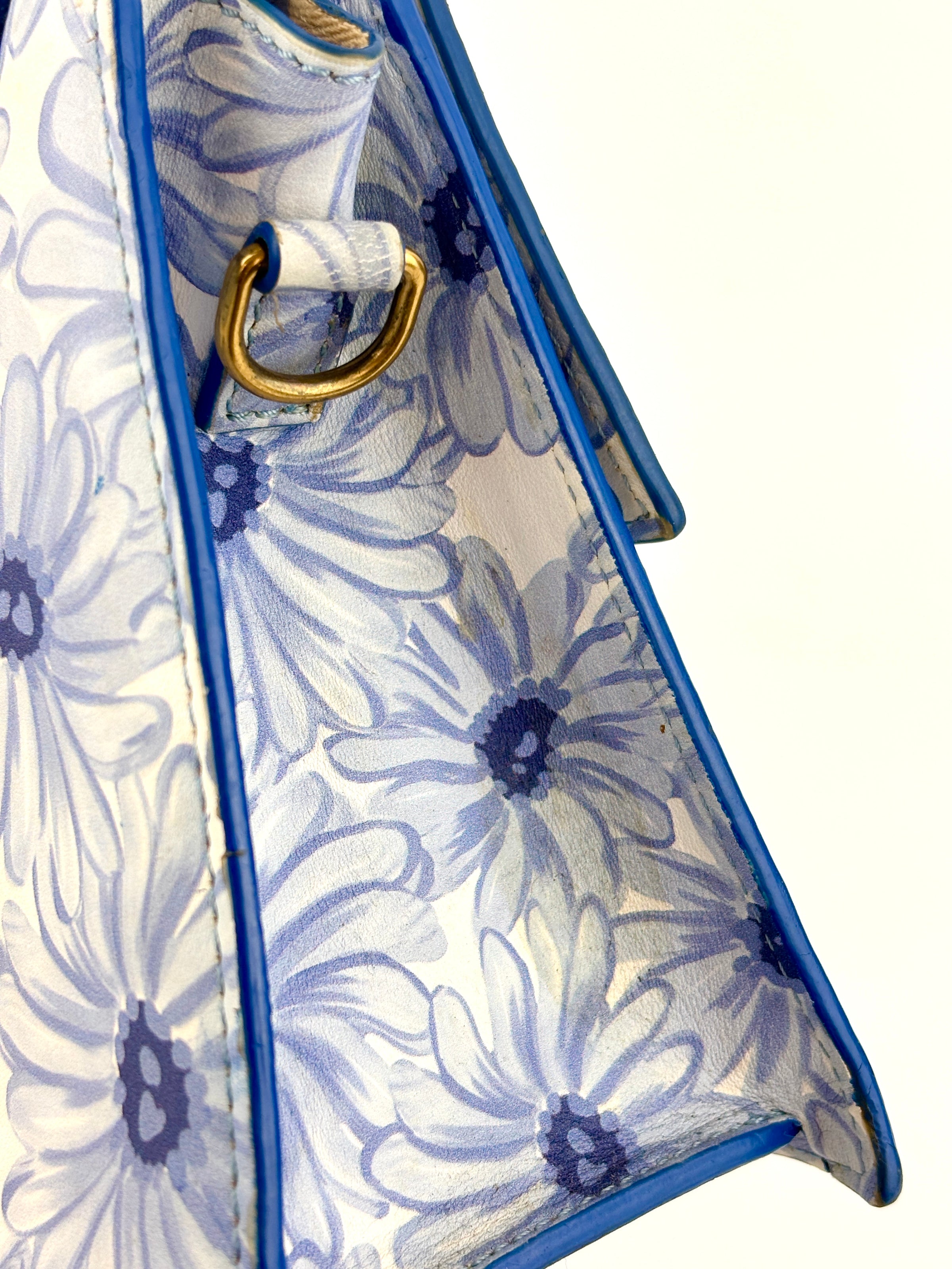 Le Grand Chiquito Bag In Print Blue Flowers