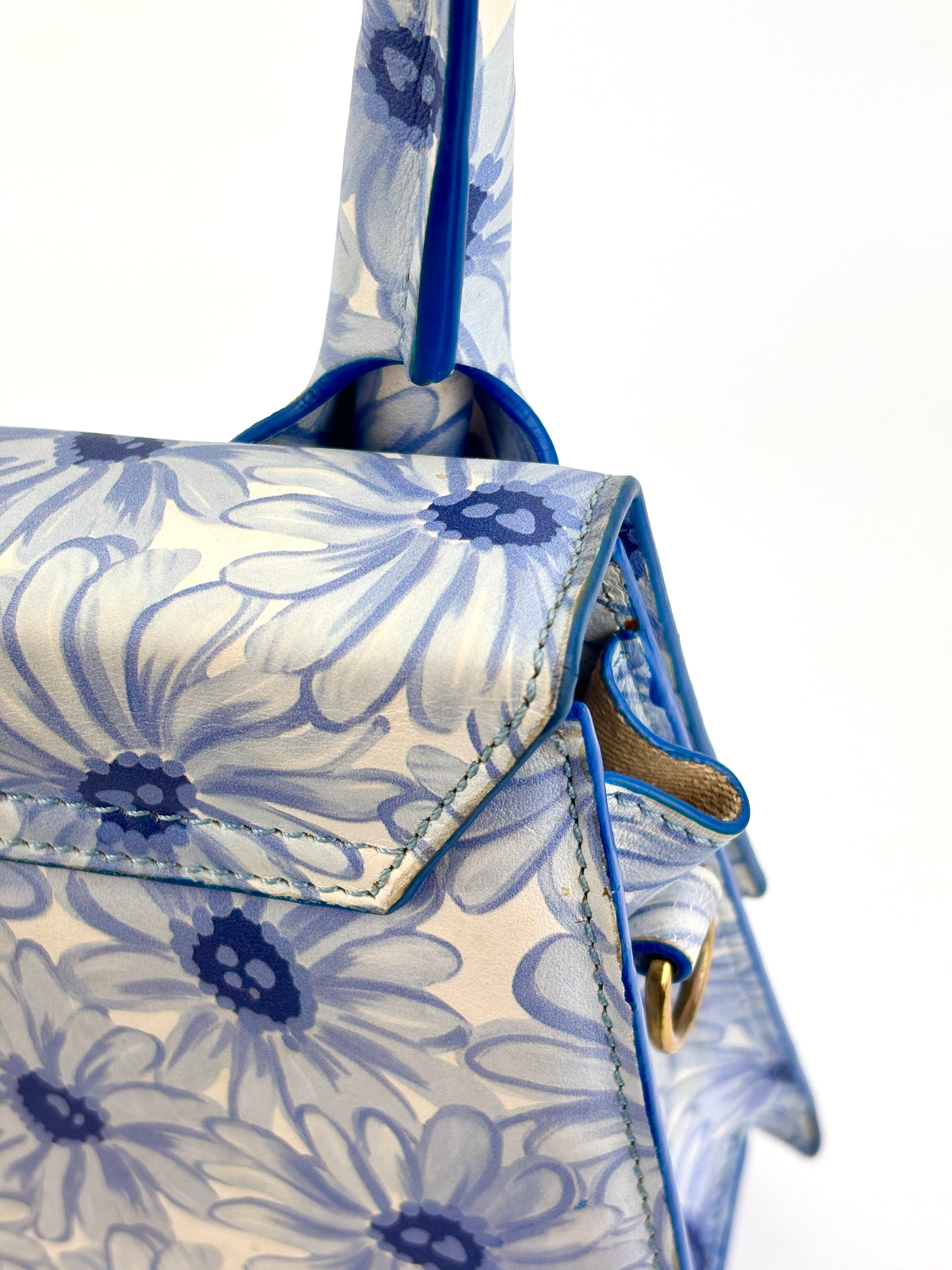 Le Grand Chiquito Bag In Print Blue Flowers