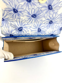Le Grand Chiquito Bag In Print Blue Flowers
