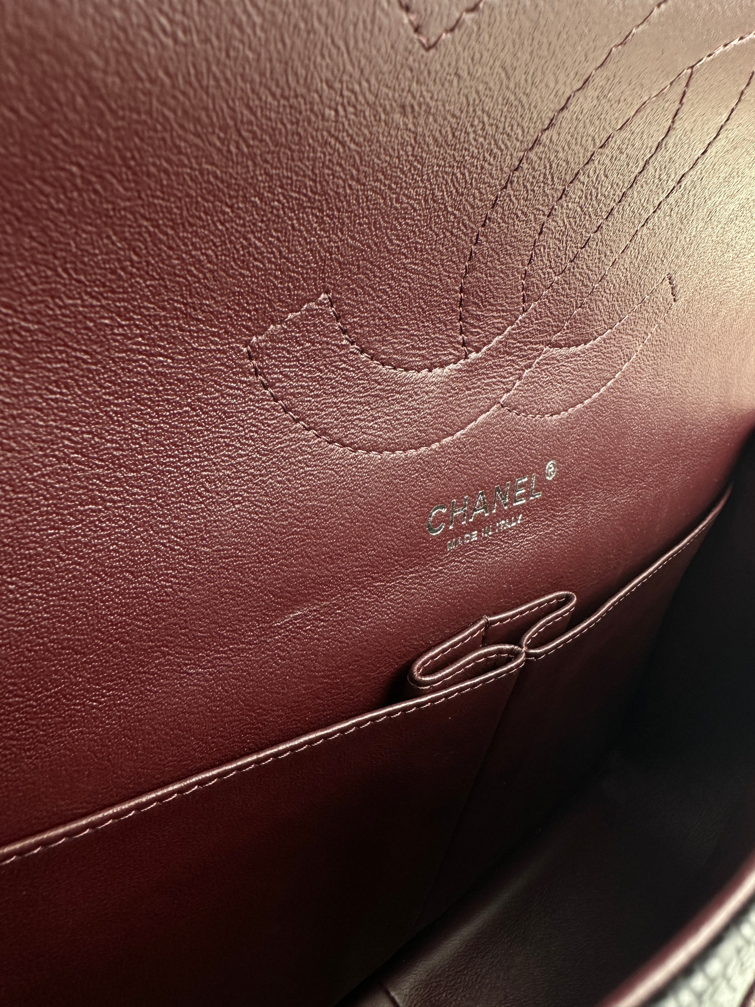 Classic Jumbo Double Flap Black Caviar SHW