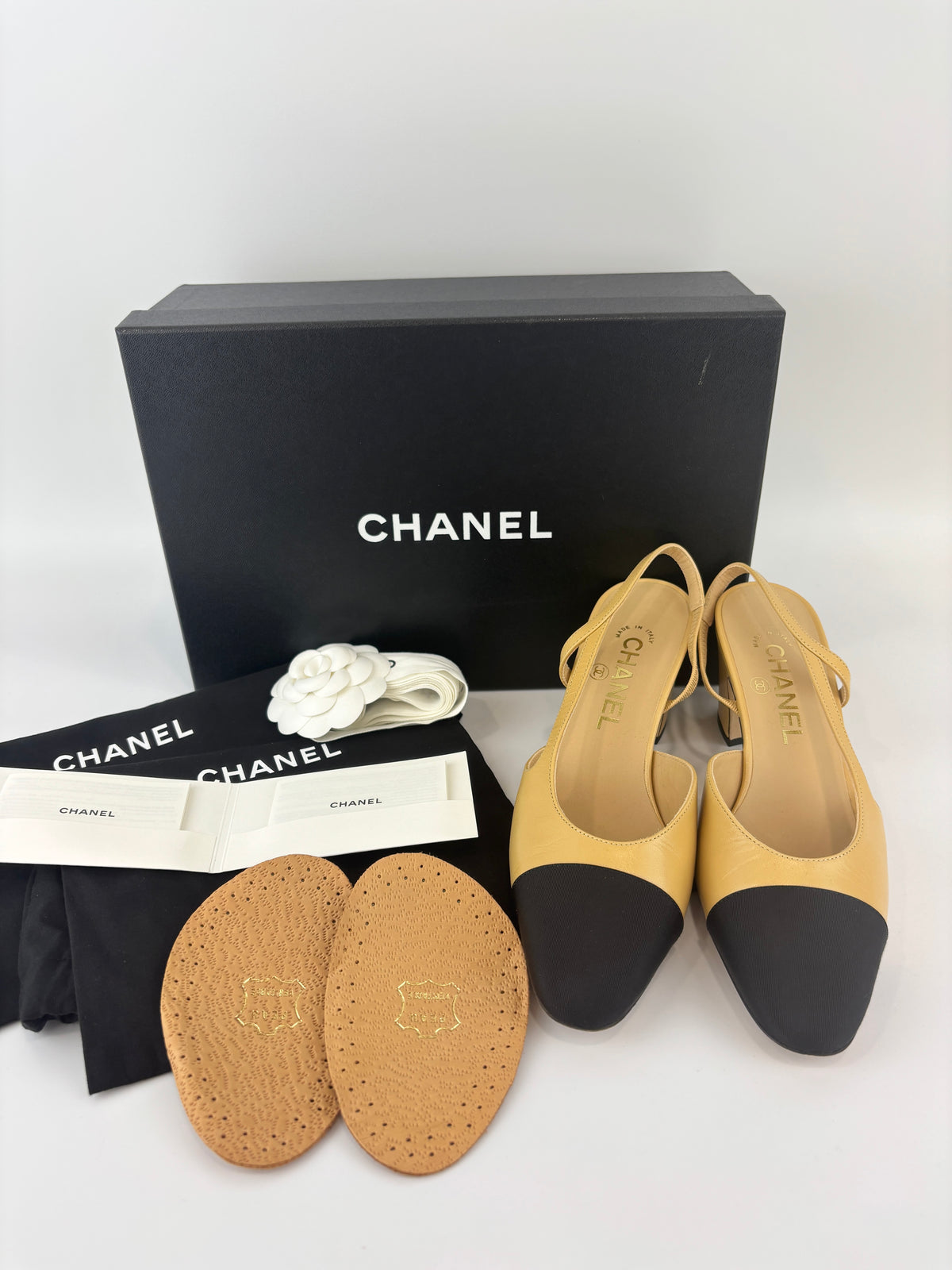 Goatskin Grosgrain Cap Toe CC Slingback Pumps Beige Black Size 37.5