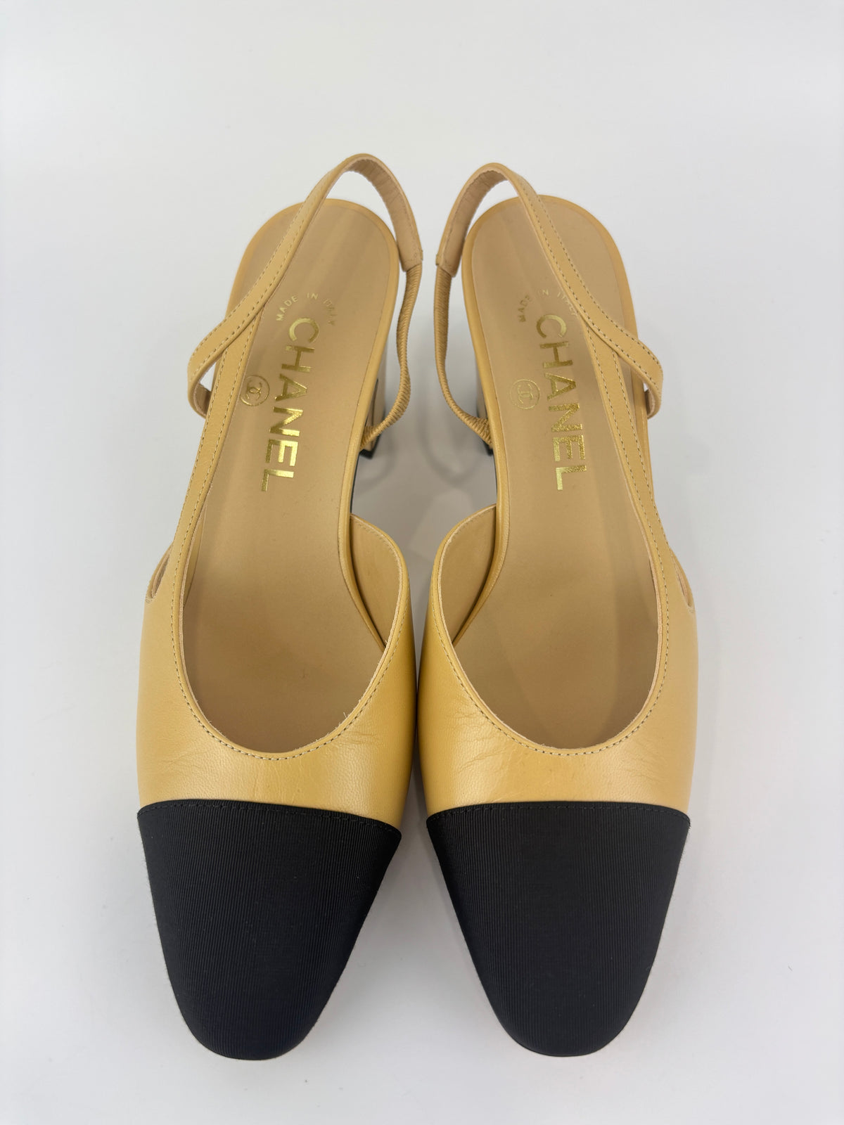 Goatskin Grosgrain Cap Toe CC Slingback Pumps Beige Black Size 37.5