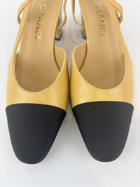 Goatskin Grosgrain Cap Toe CC Slingback Pumps Beige Black Size 37.5