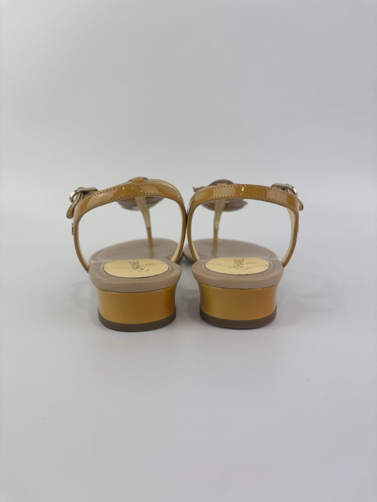 Beige Patent Leather Camellia Flower T-Strap Thong Sandals Size 37C