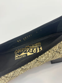 Vara Bow Accent Pumps Gold & Black Metallic Fabric Black Patent Leather Size 6D
