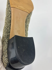 Vara Bow Accent Pumps Gold & Black Metallic Fabric Black Patent Leather Size 6D