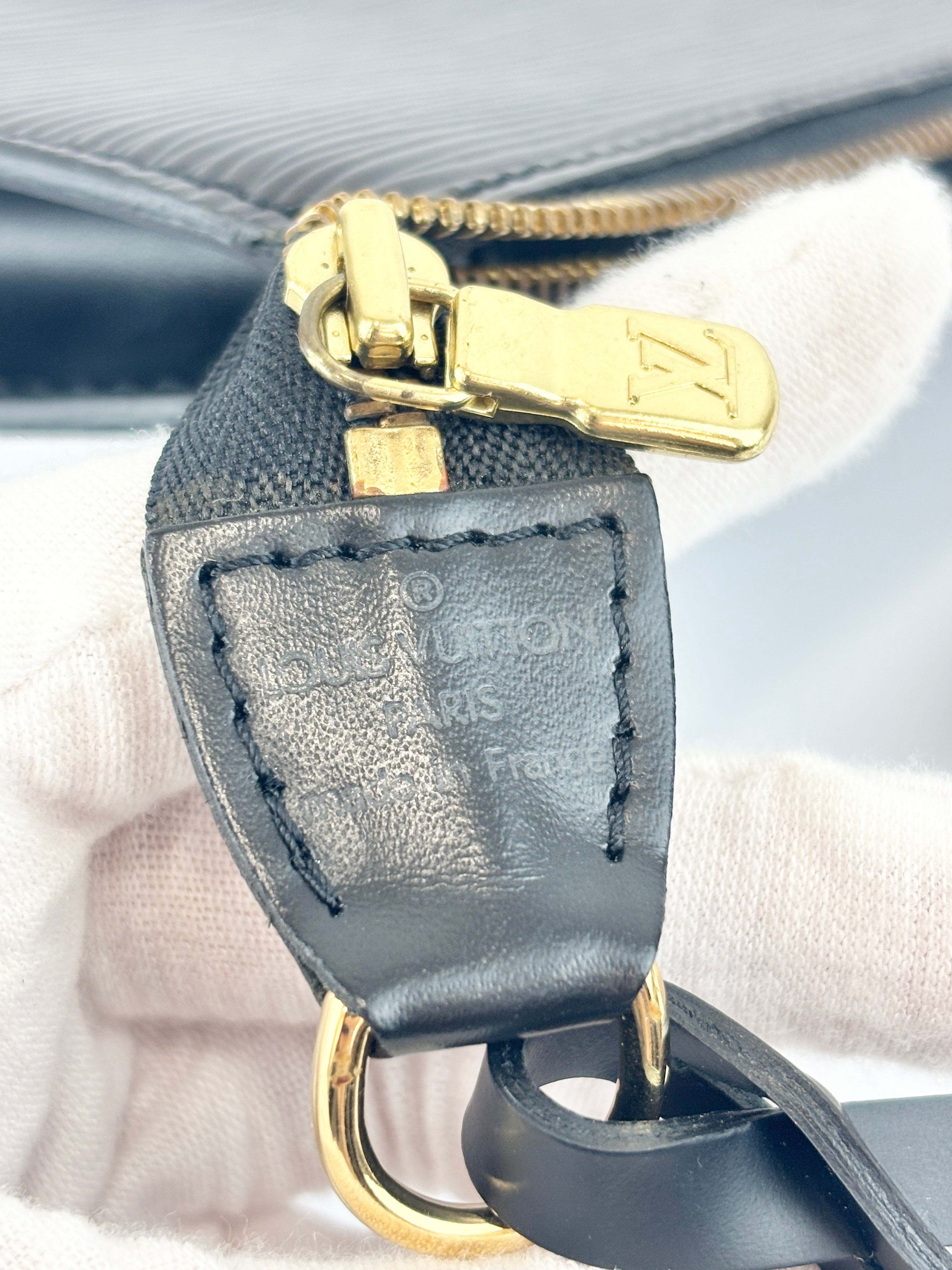 Louis Vuitton Epi Leather Pochette Accessoires Black – Glampot