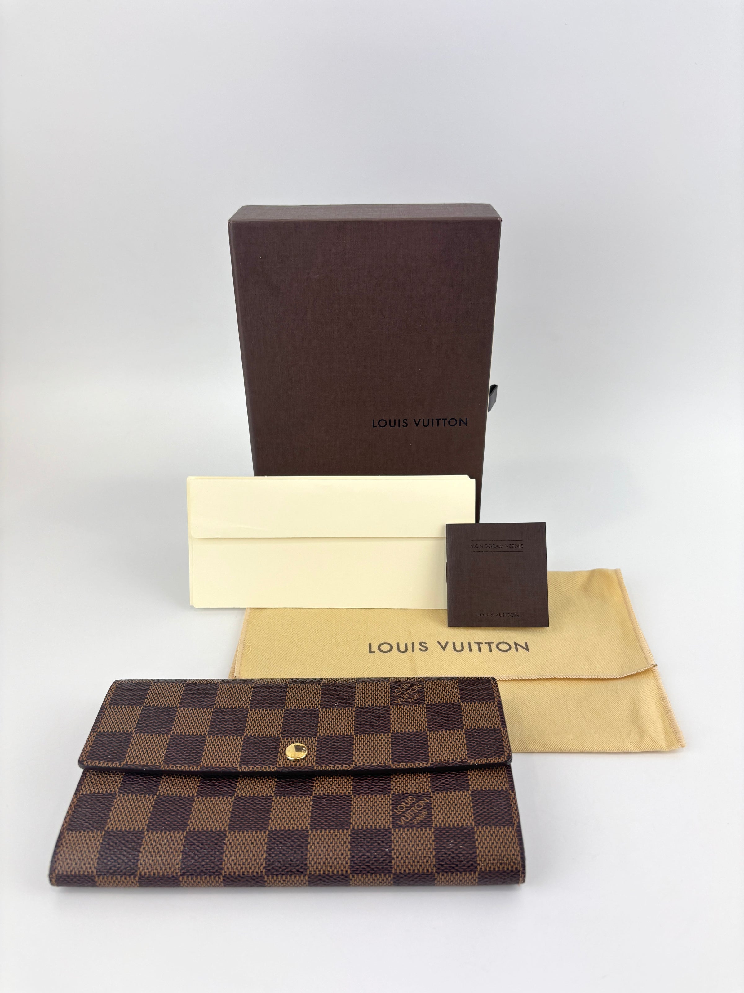 Sarah Wallet Damier Ebene