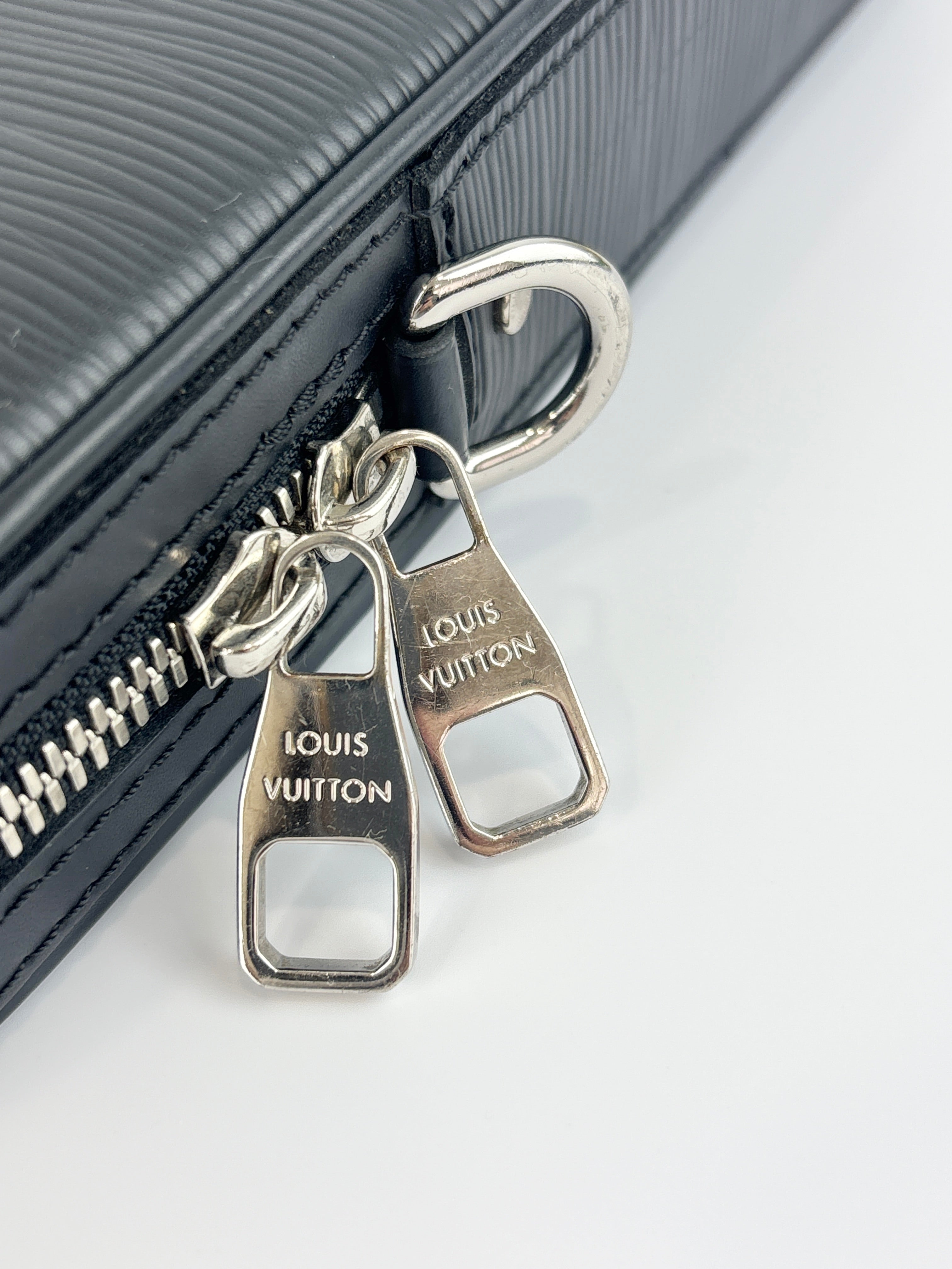 Louis Vuitton Dandy PM Noir Epi Leather Briefcase – Glampot