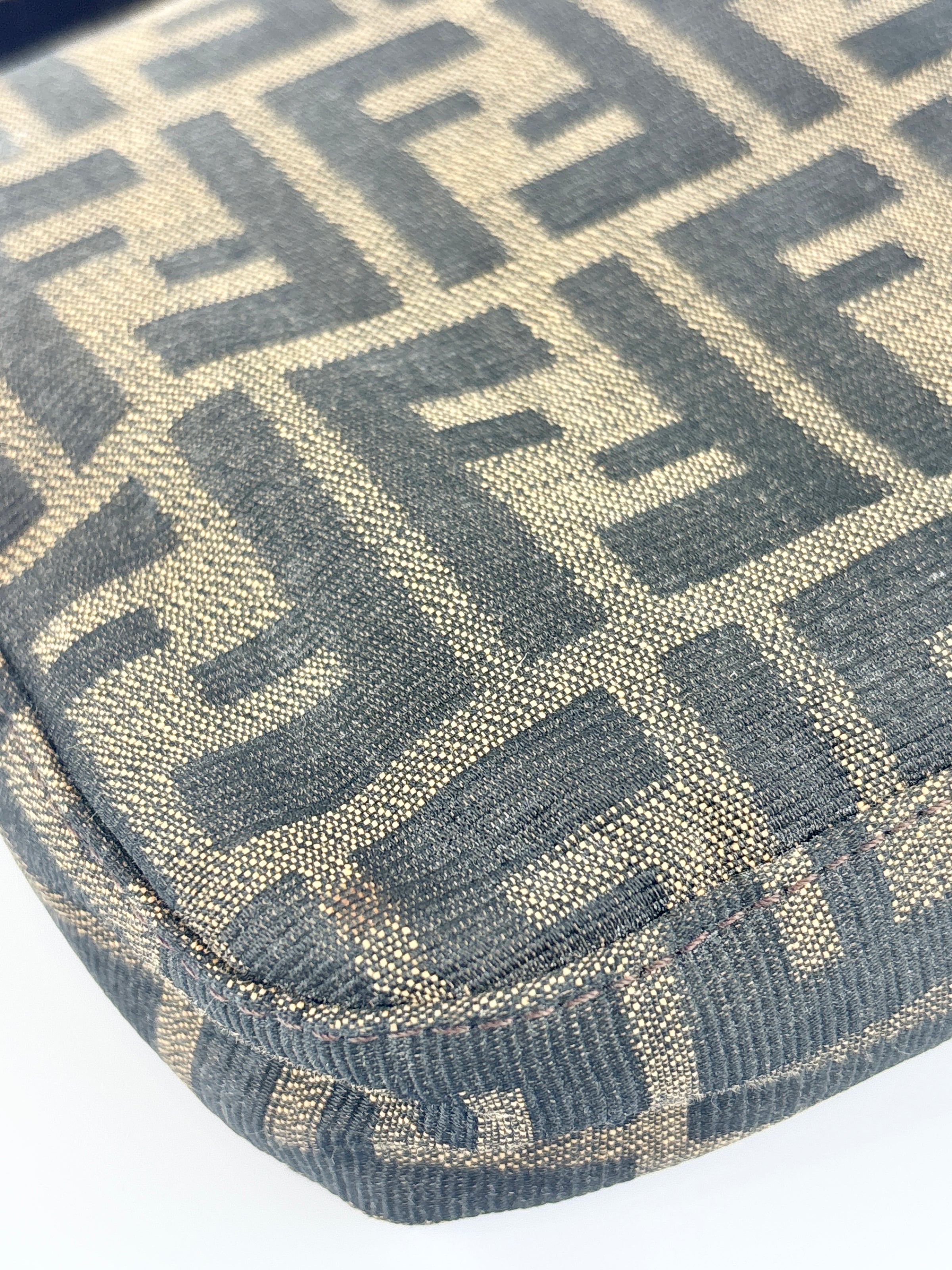 Zucca Tobacco Baguette Shoulder Bag