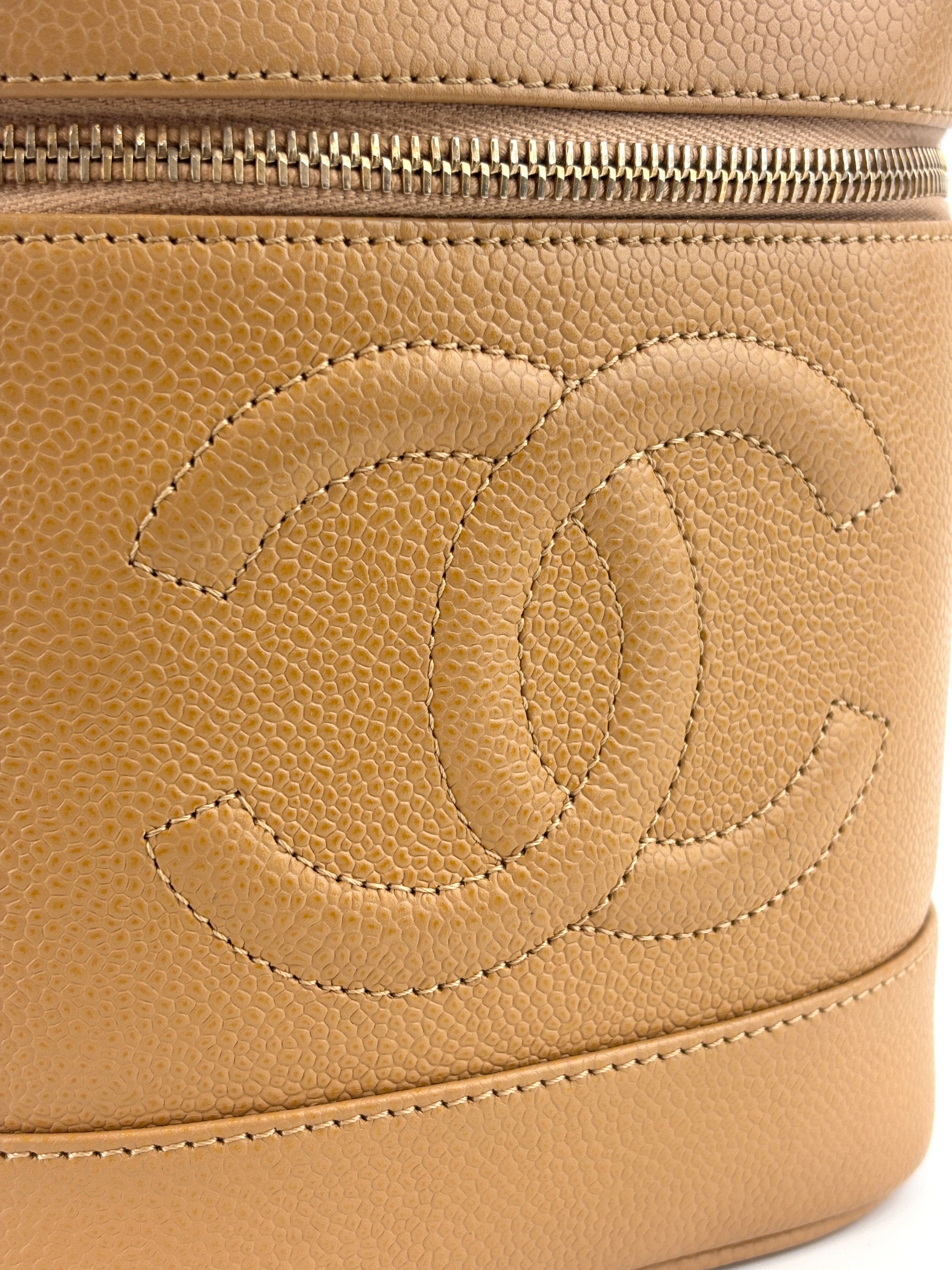 Vintage Vanity Case in Beige GHW - Glampot