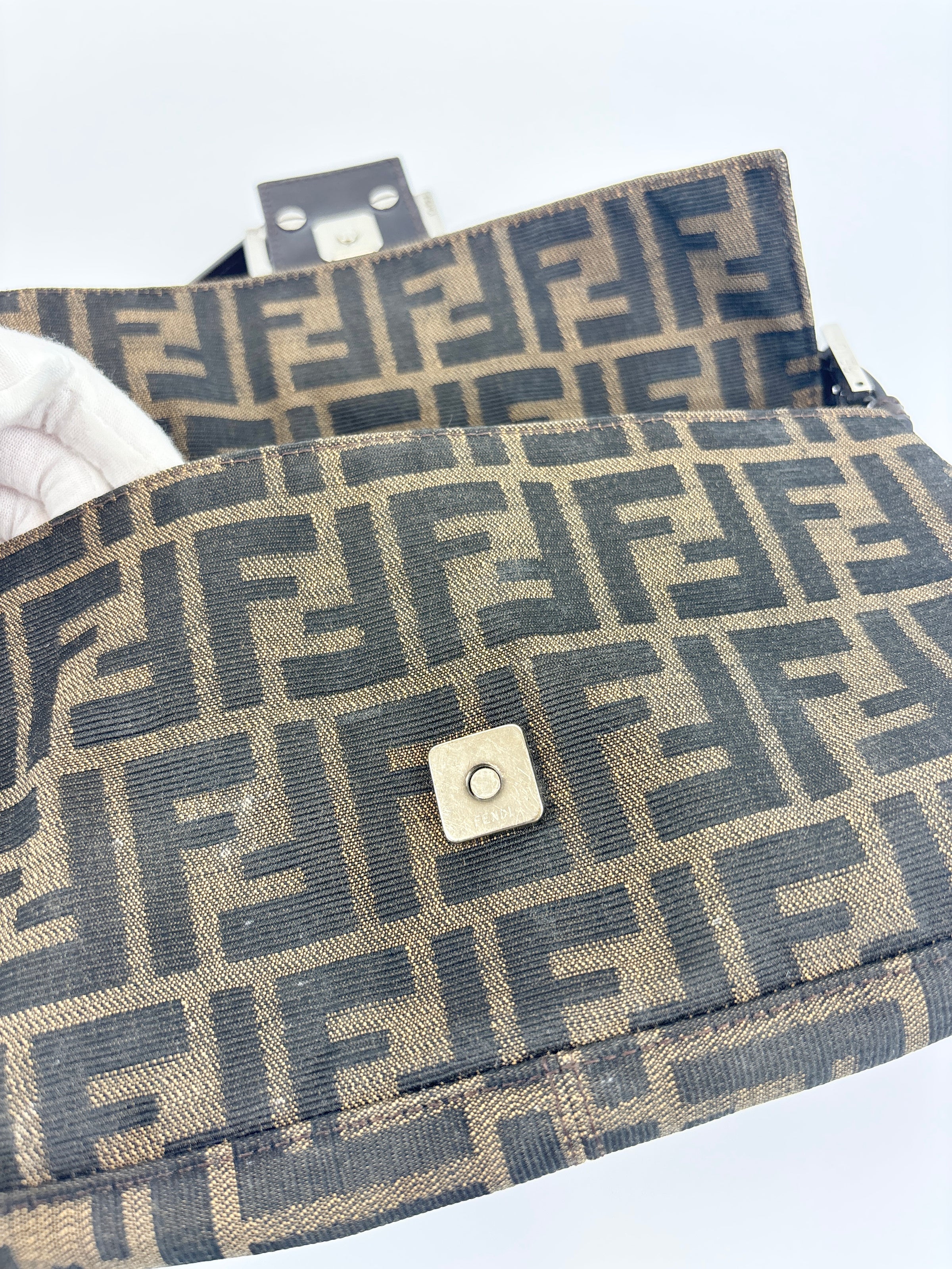 Zucca Tobacco Baguette Shoulder Bag