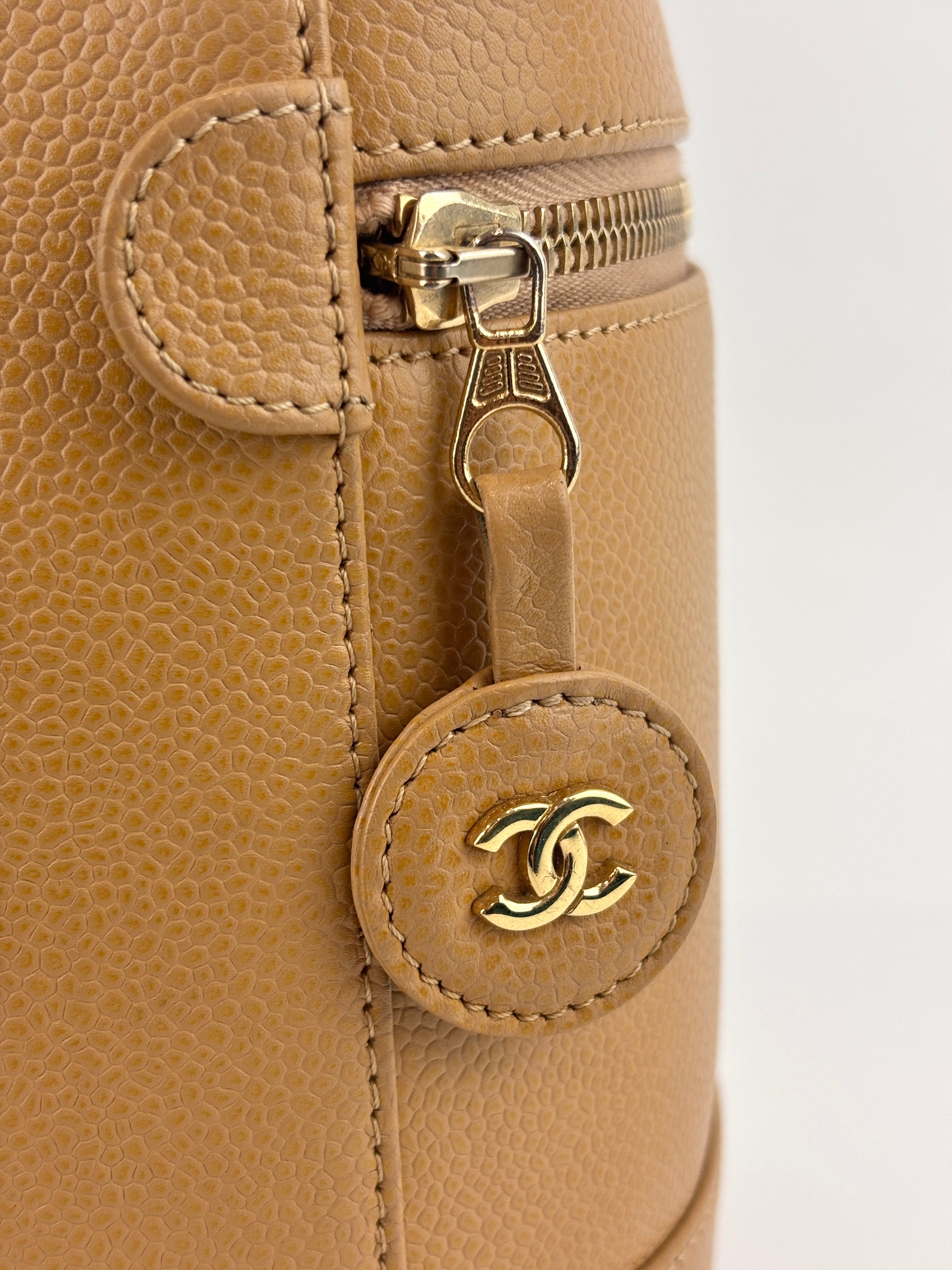 Vintage Vanity Case in Beige GHW - Glampot