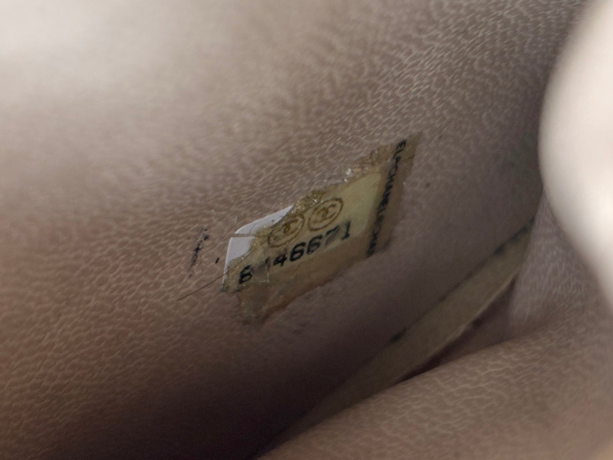 Vintage Vanity Case in Beige GHW - Glampot