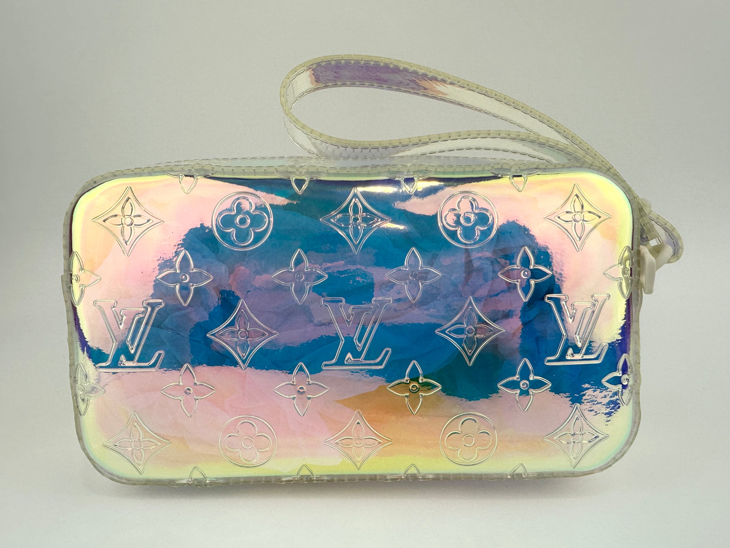 Pochette Volga Monogram Prism