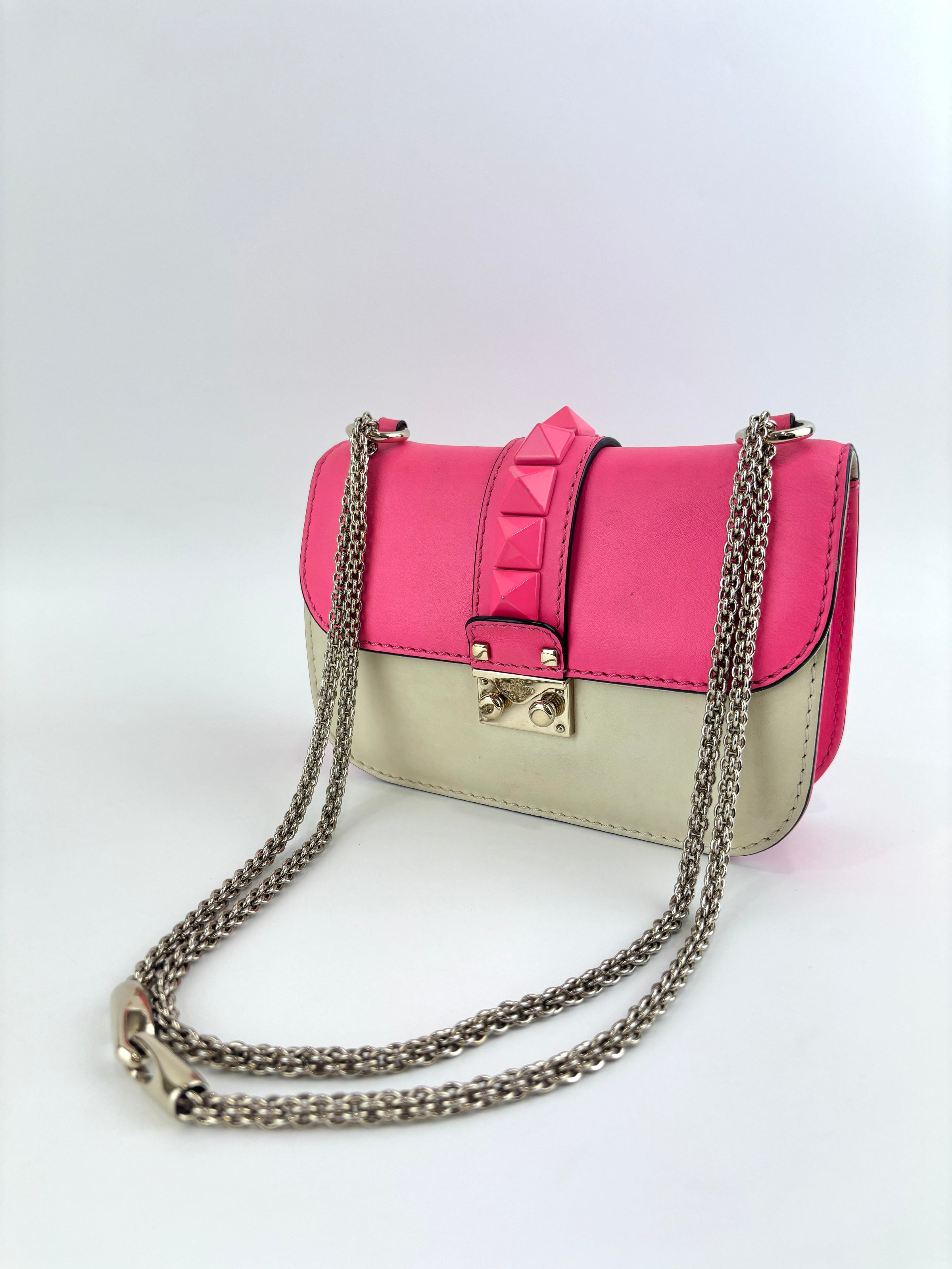 Bicolour Rockstud Glam Lock Chain Bag Neon Pink/White - Glampot
