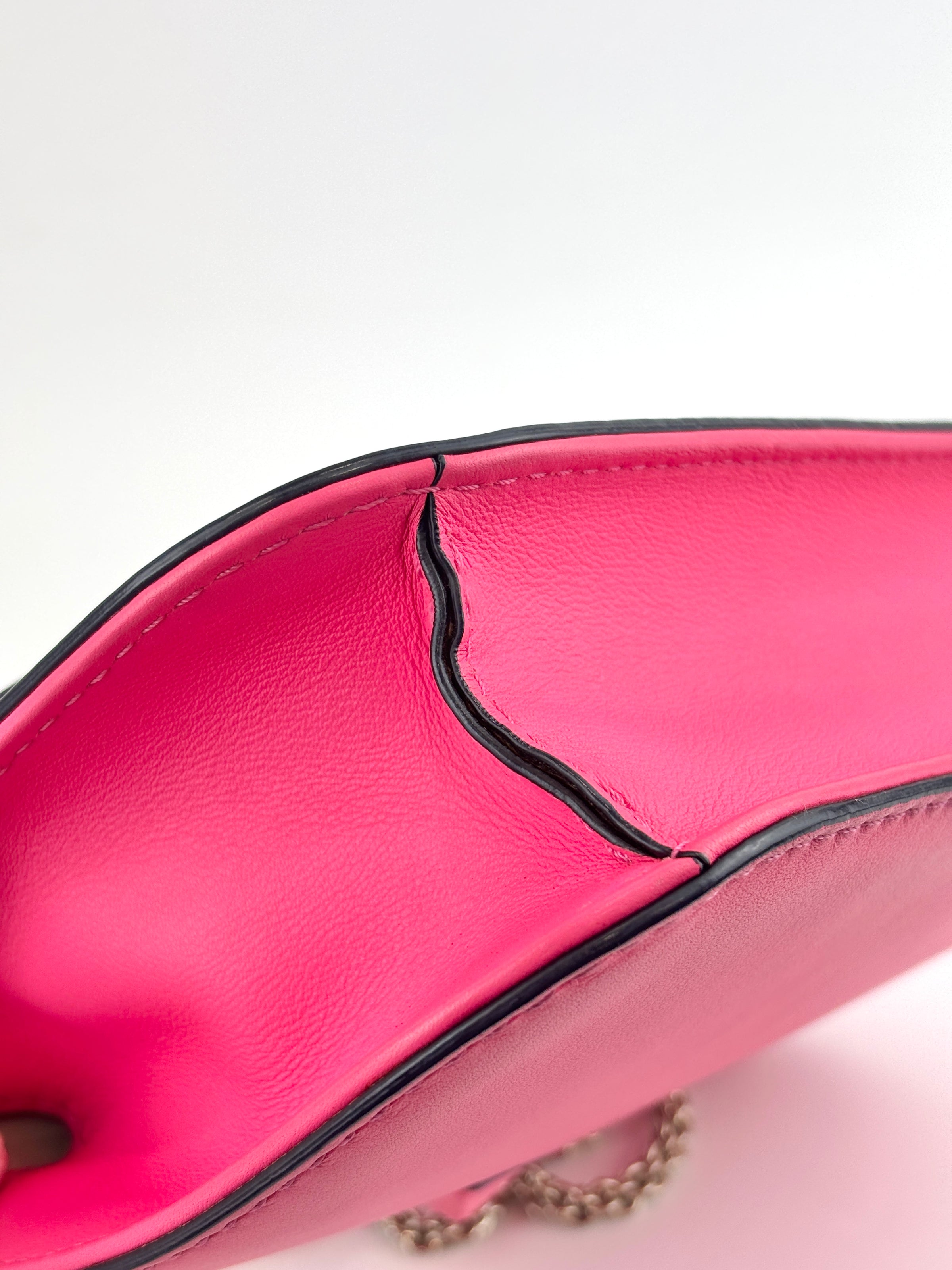 Bicolour Rockstud Glam Lock Chain Bag Neon Pink/White - Glampot