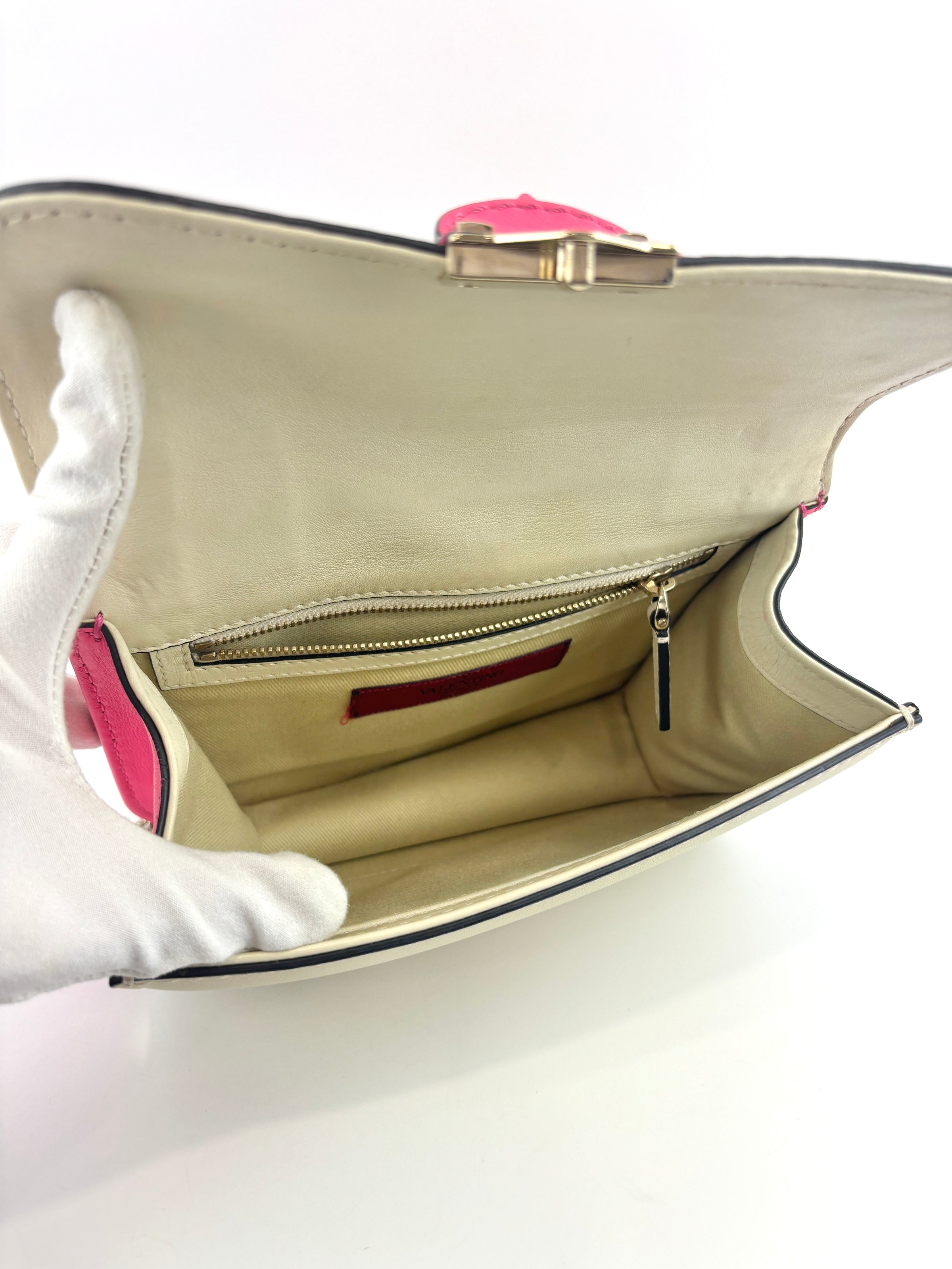 Bicolour Rockstud Glam Lock Chain Bag Neon Pink/White - Glampot