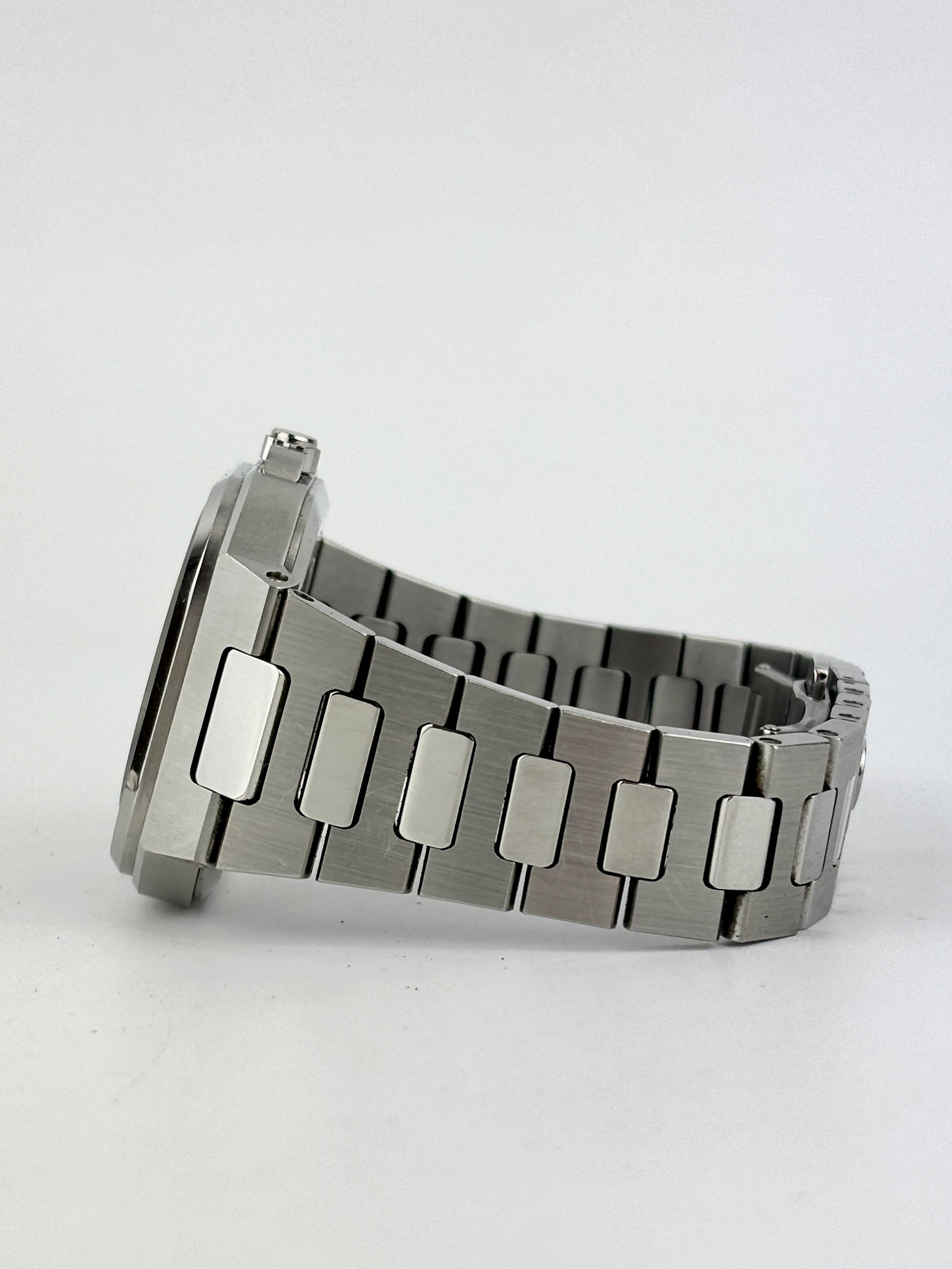 BR05 Black Steel 40mm