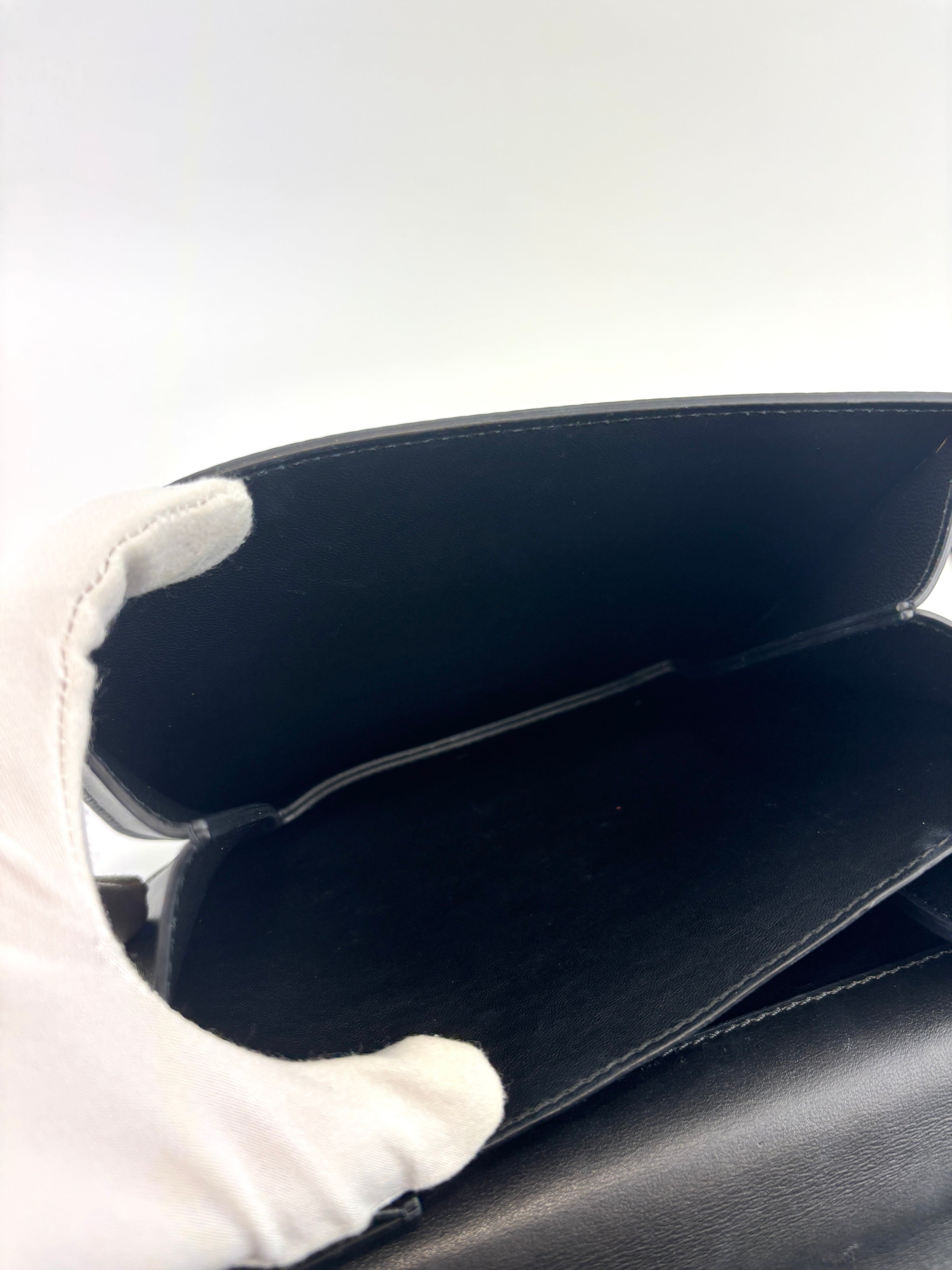 Virtus 3D Flower Small Top Handle Bag Black - Glampot