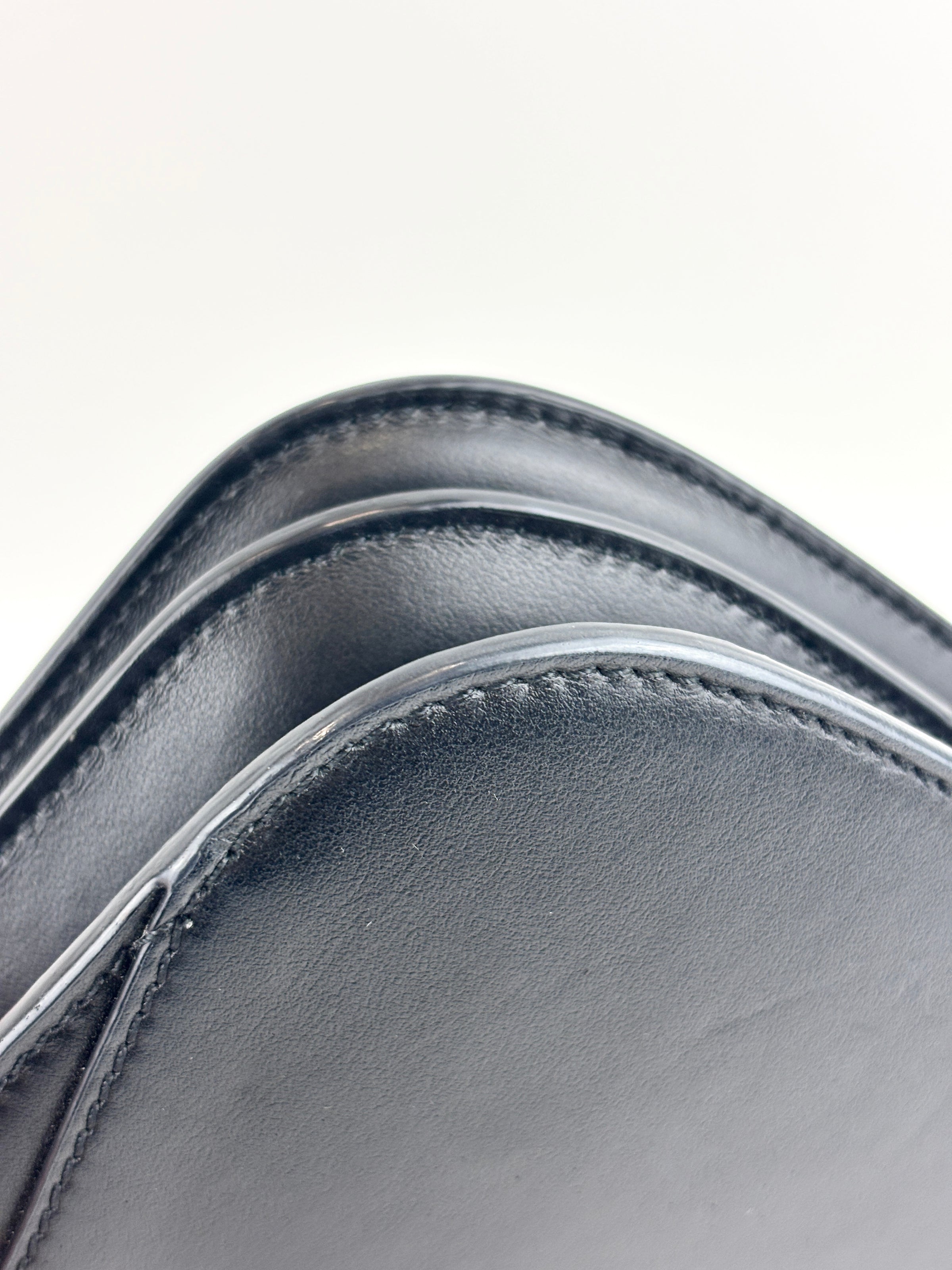 Virtus 3D Flower Small Top Handle Bag Black - Glampot