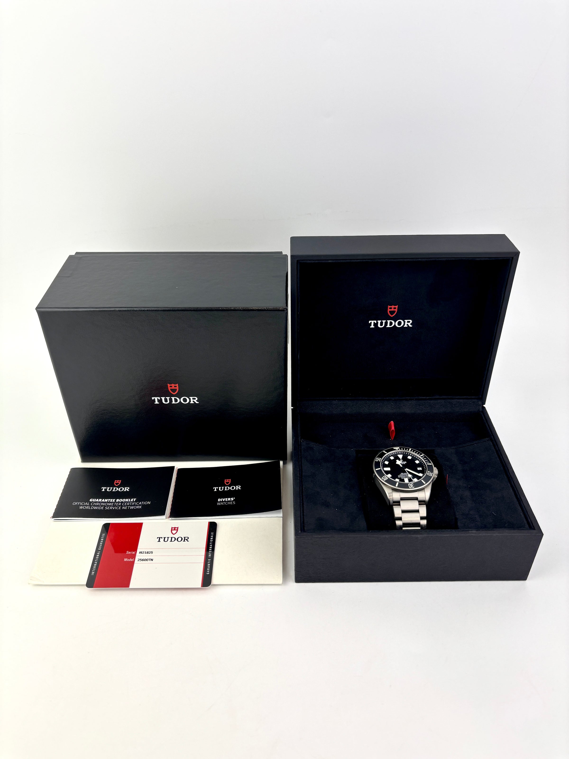 Pelagos 1921825 Black 42mm