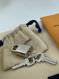 Keepall Bandouliere 50 Monogram See Through Mesh Neon Bag