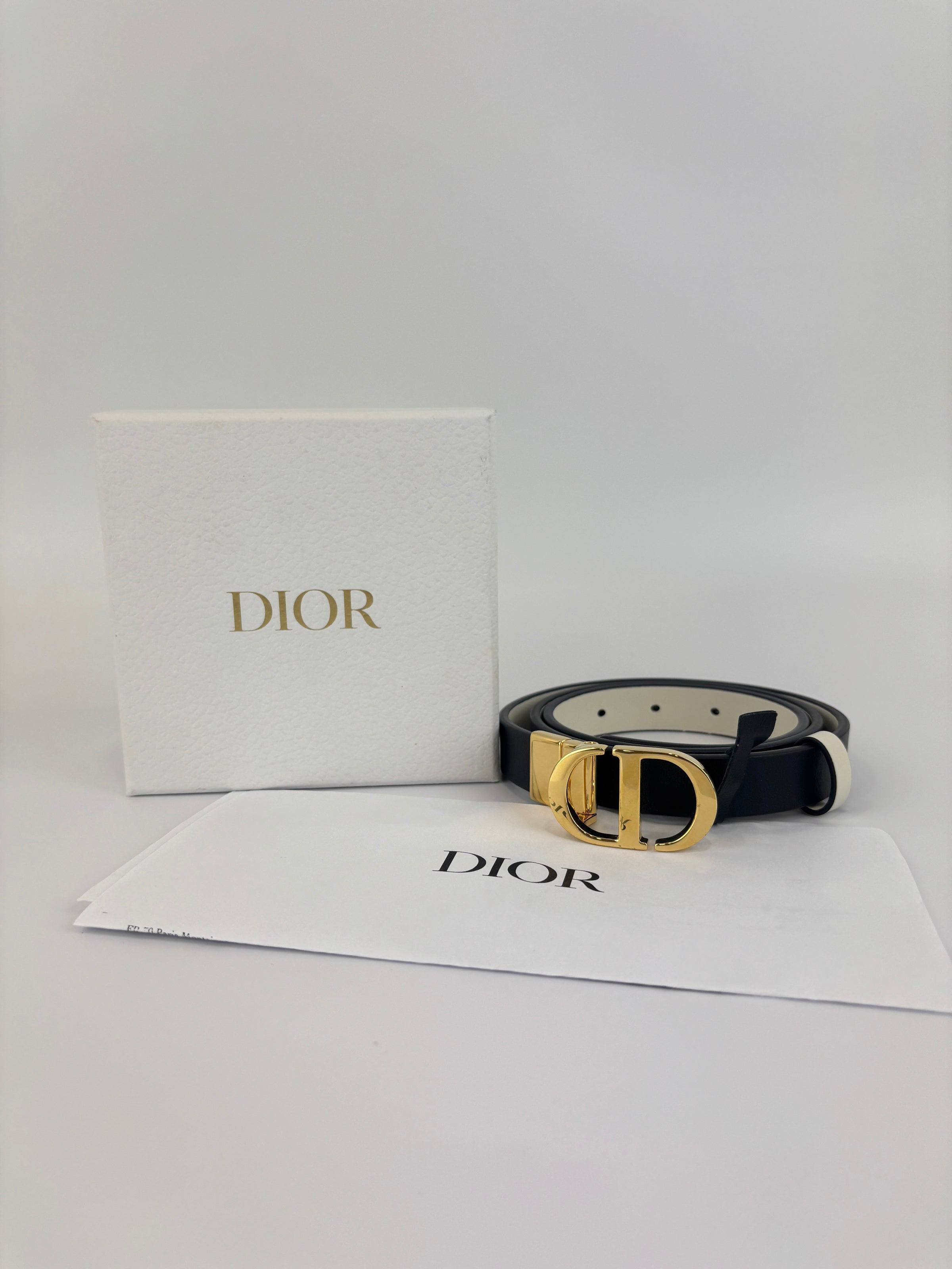 30 Montaigne Reversible Belt Black Size 85