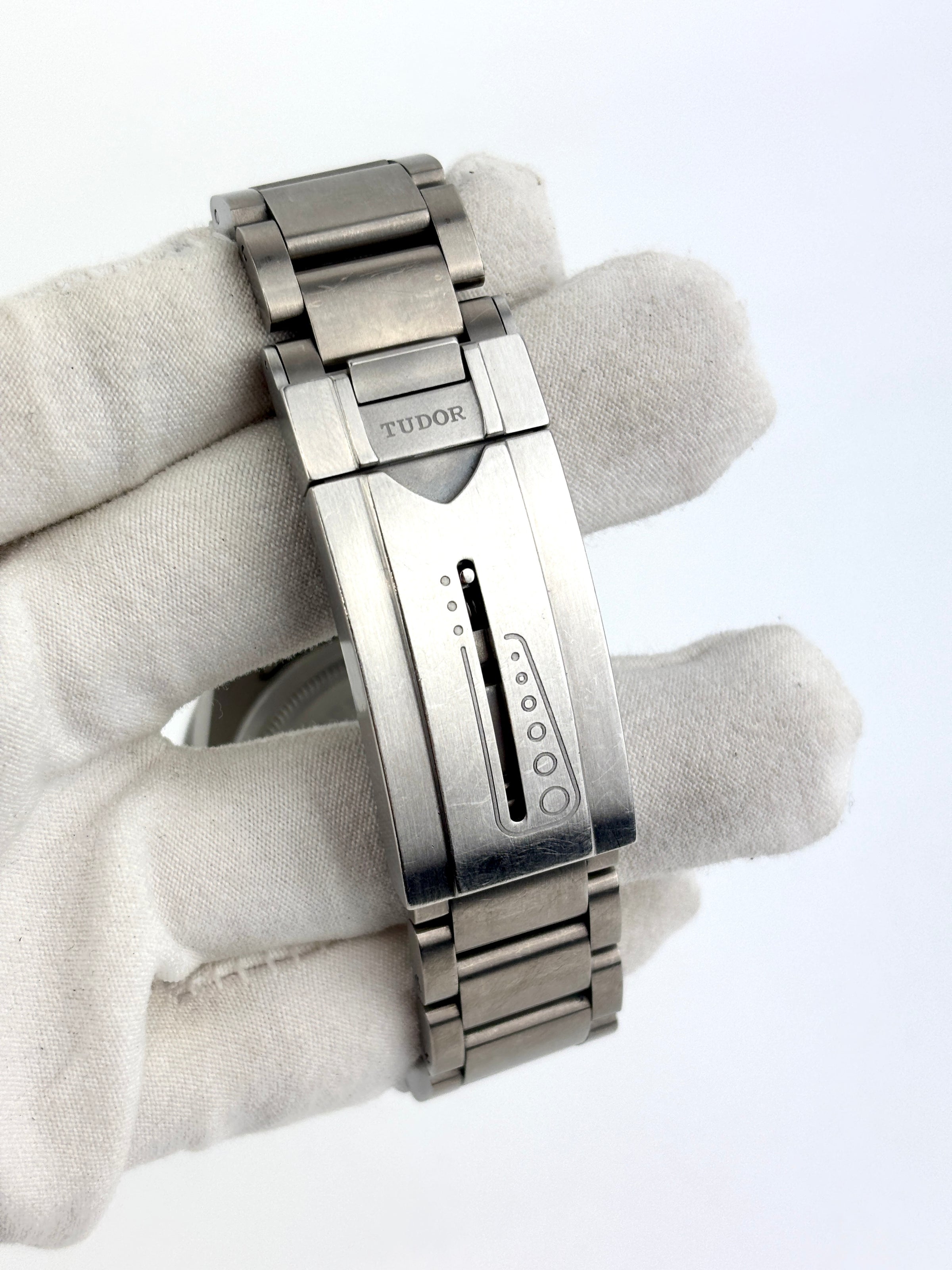 Pelagos 1921825 Black 42mm