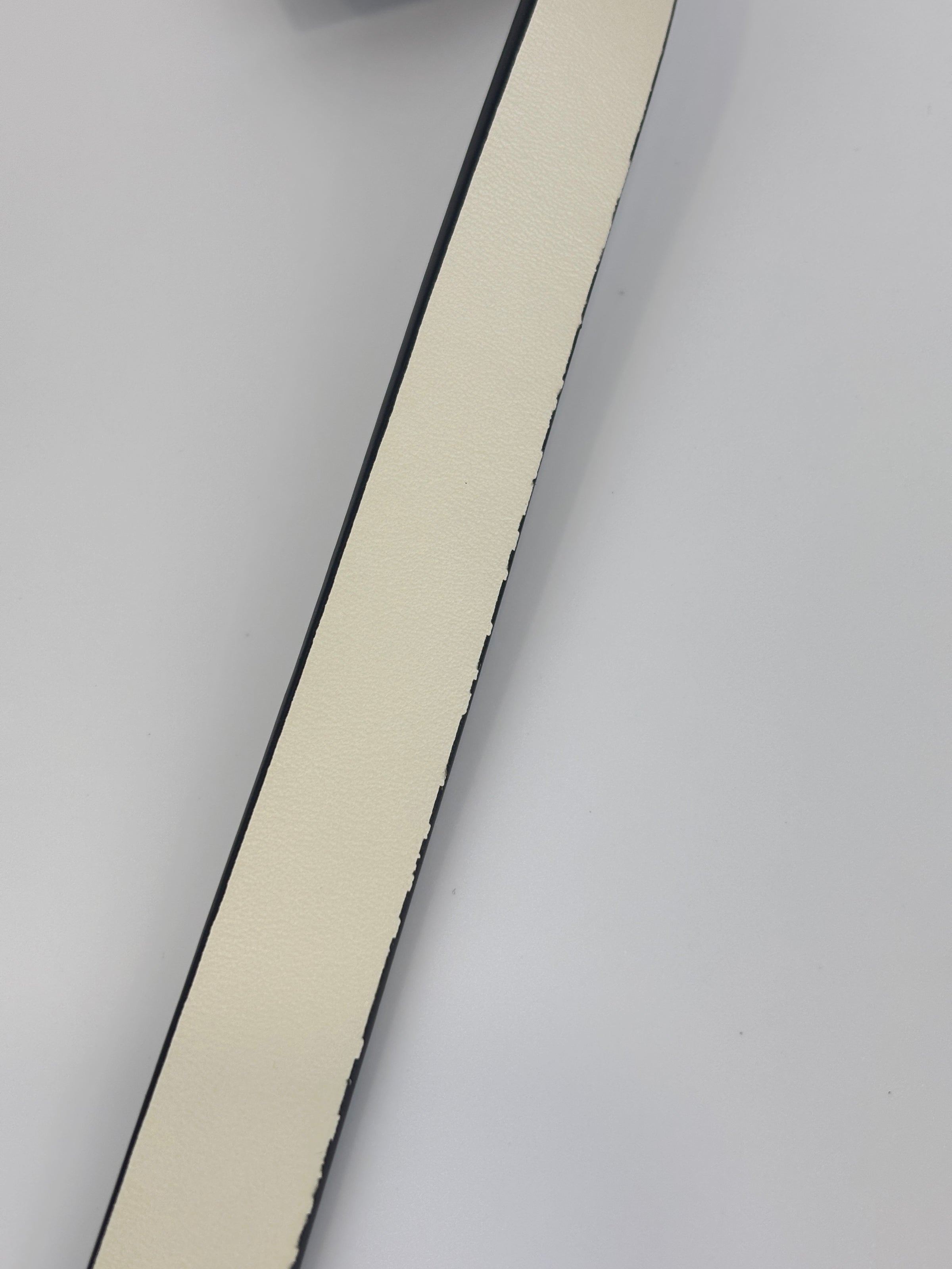 30 Montaigne Reversible Belt Black Size 85