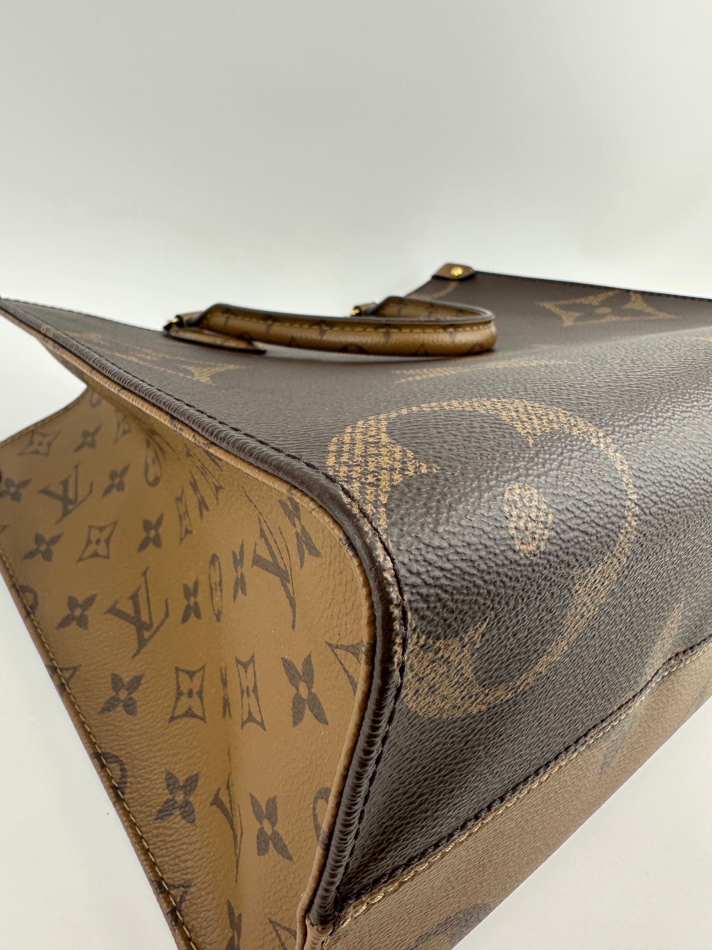 M45321 OnTheGo MM Monogram Reverse (RFID)