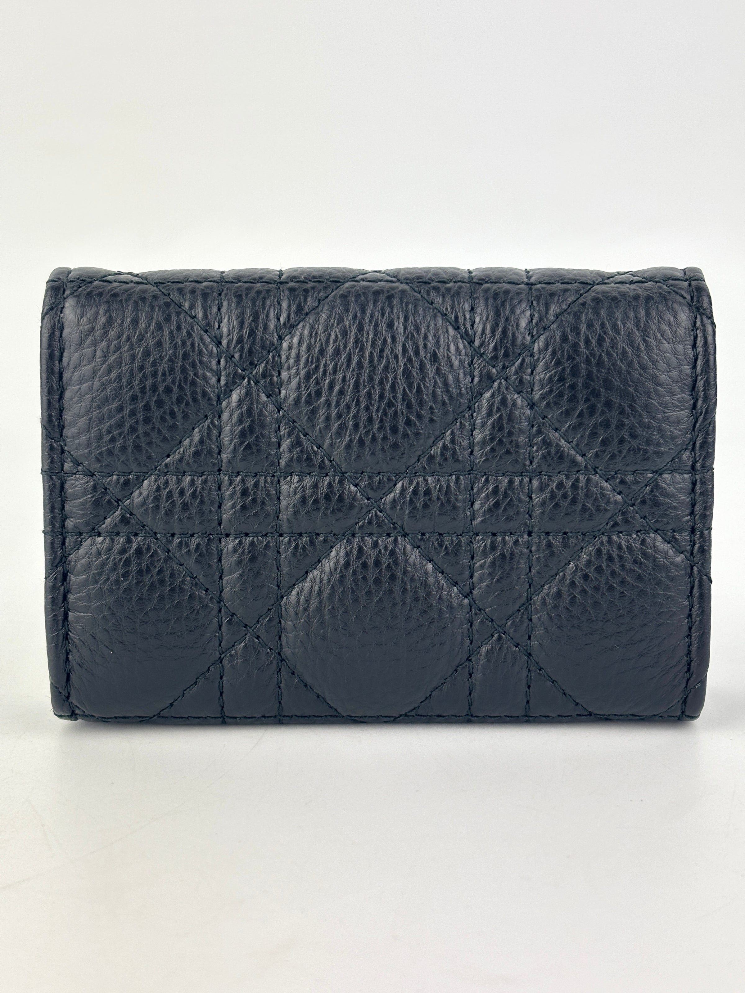 Caro Glycine Wallet Supple Cannage Calfskin in Black - Glampot